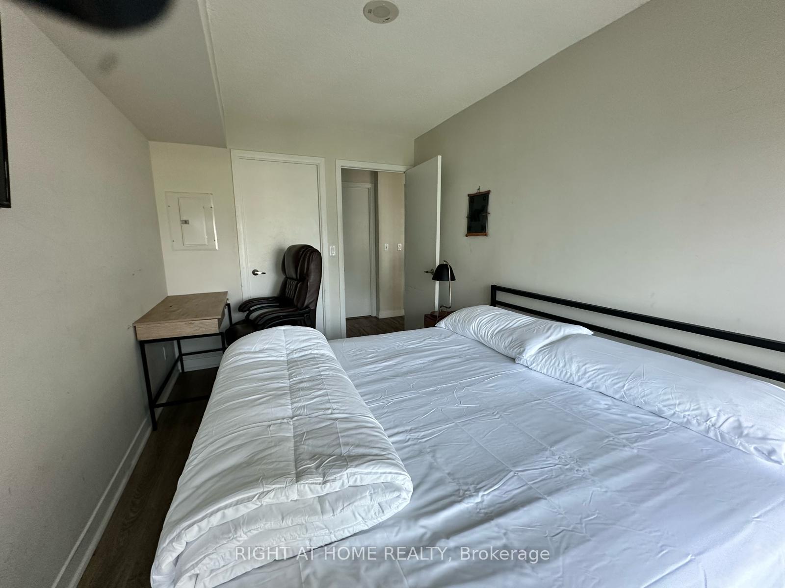 Photo 4 of Unit 155, 155 Legion Road N, Etobicoke, Mimico — HOMEH