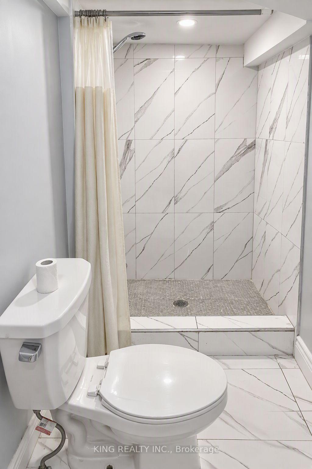 Photo 40 of 72 Baylawn Circle S, Brampton, Bram East — HOMEH