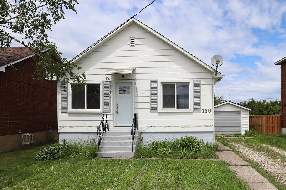Photo 2 of 150 Henrietta Avenue, Sault Ste Marie, Ward 4 — HOMEH