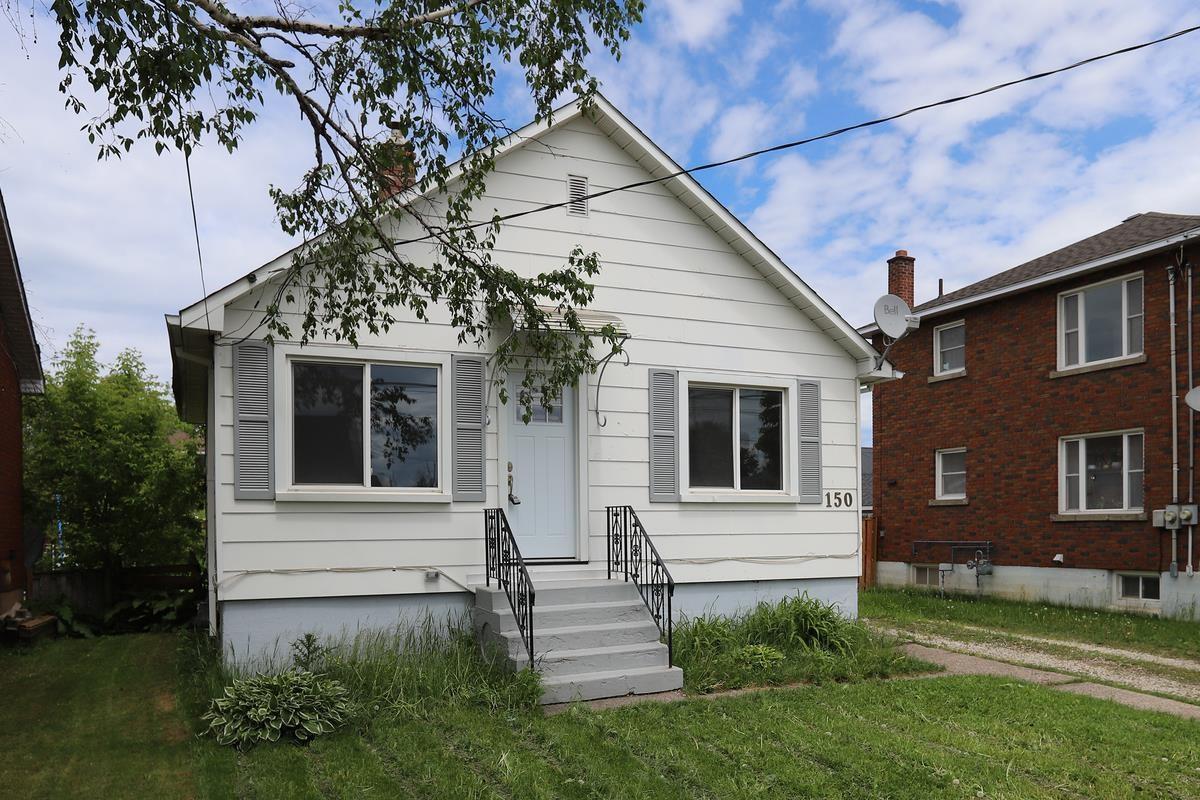Photo 3 of 150 Henrietta Avenue, Sault Ste Marie, Ward 4 — HOMEH