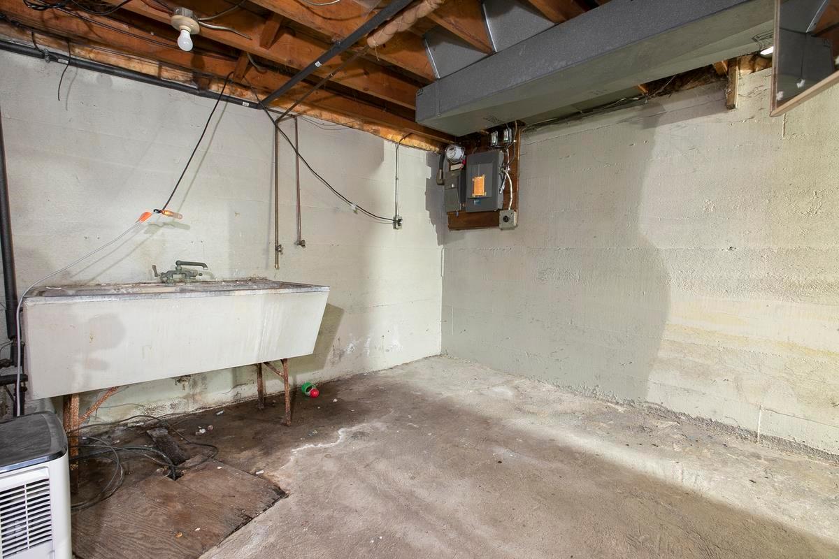 Photo 32 of 150 Henrietta Avenue, Sault Ste Marie, Ward 4 — HOMEH