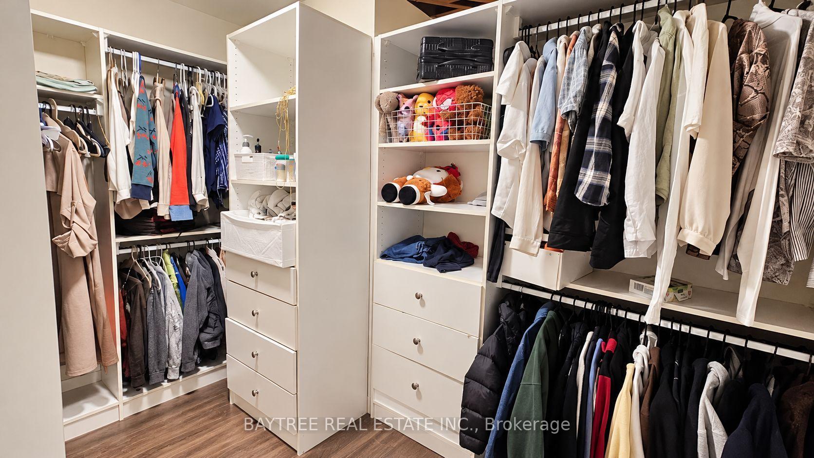 Photo 22 of Unit Upper, 257 Cocksfield Avenue, North York, Bathurst Manor — HOMEH