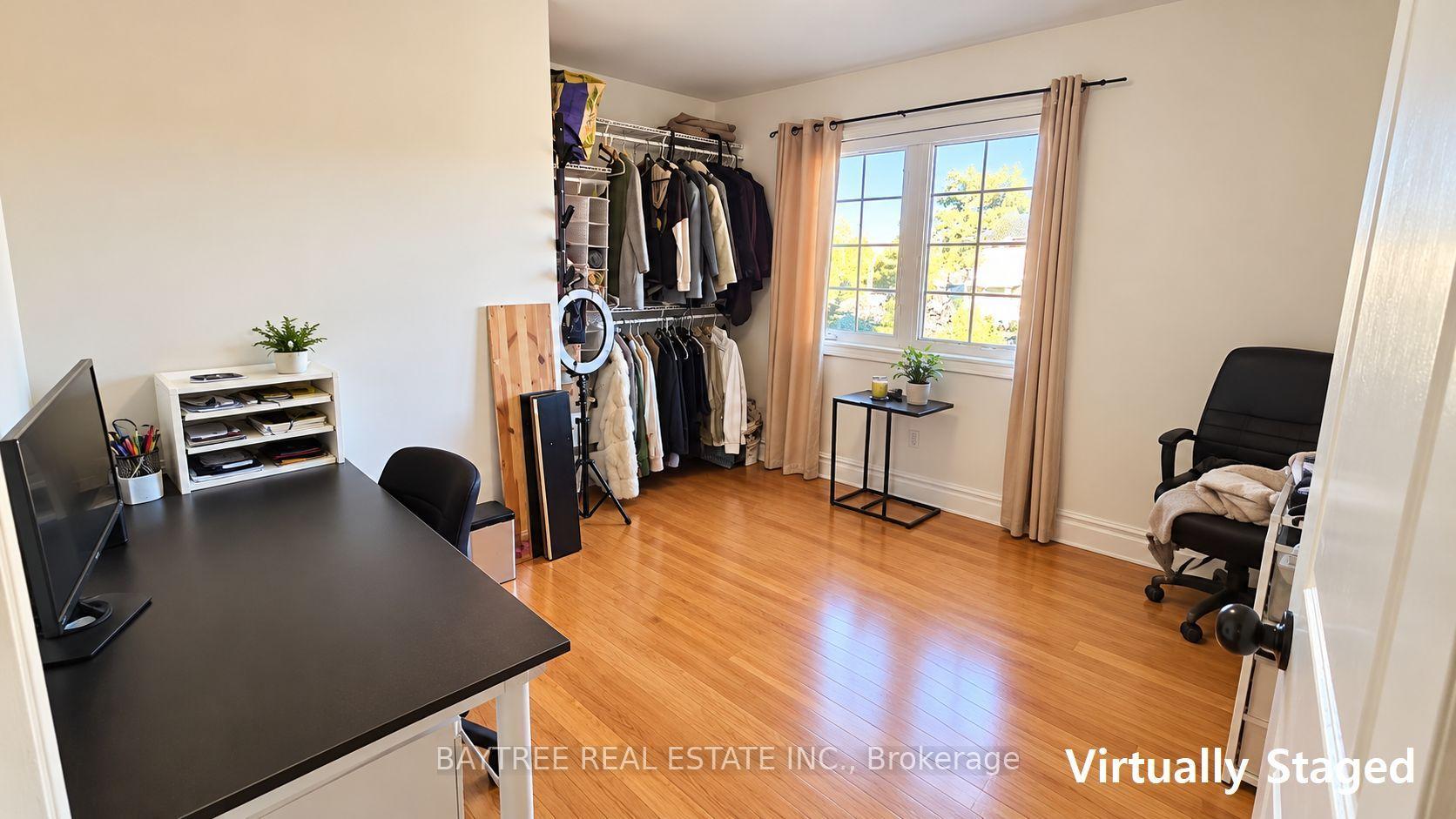 Photo 13 of Unit Upper, 257 Cocksfield Avenue, North York, Bathurst Manor — HOMEH