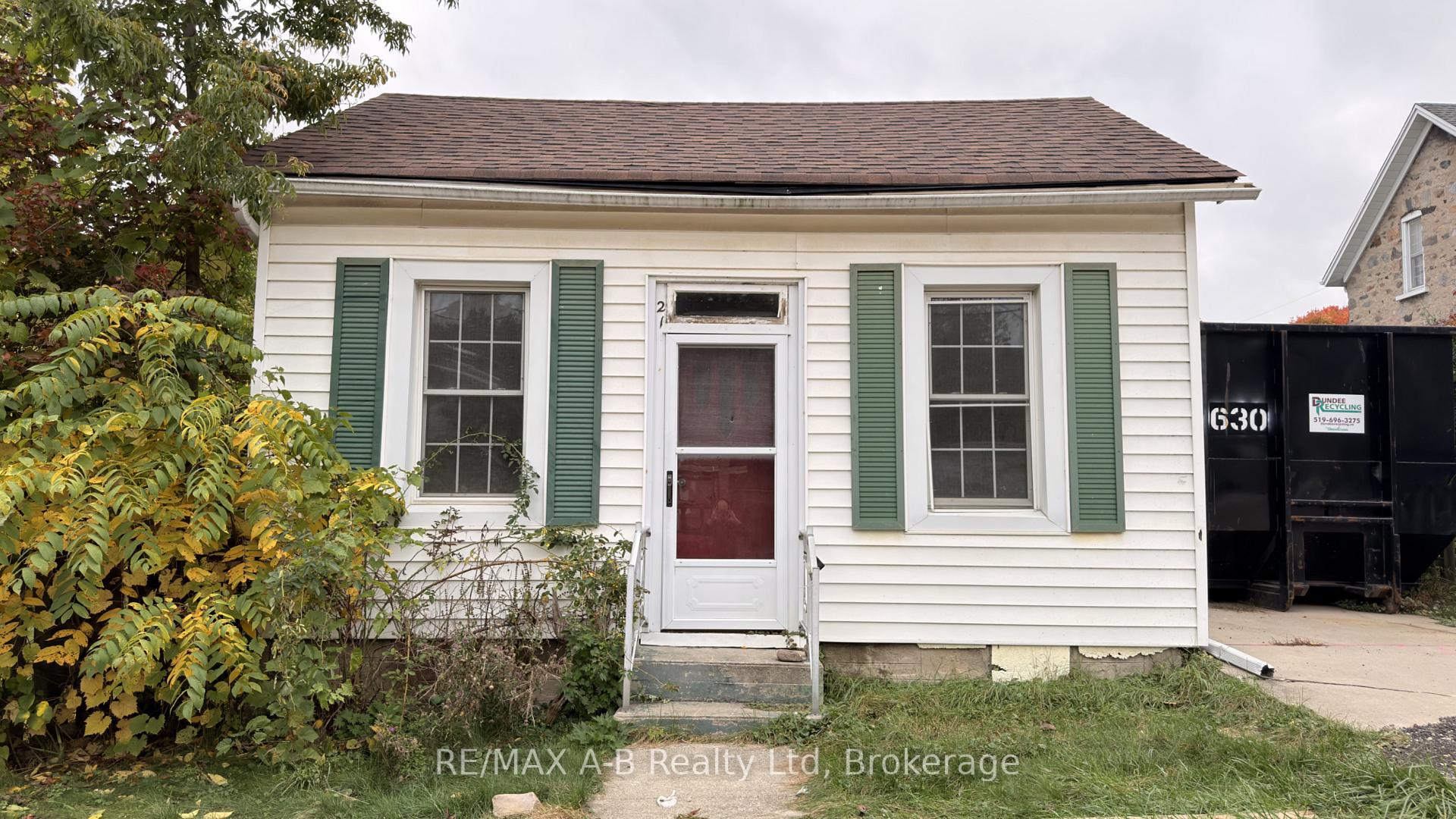 Photo 1 of 21 Henry Street, Cambridge, Christopher-Champlain — HOMEH