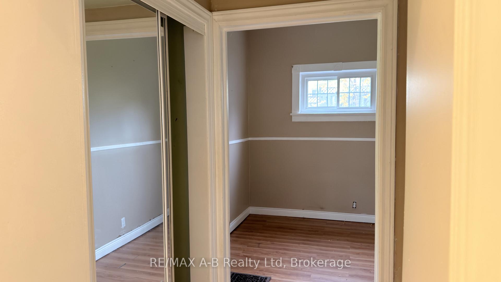Photo 23 of 21 Henry Street, Cambridge, Christopher-Champlain — HOMEH