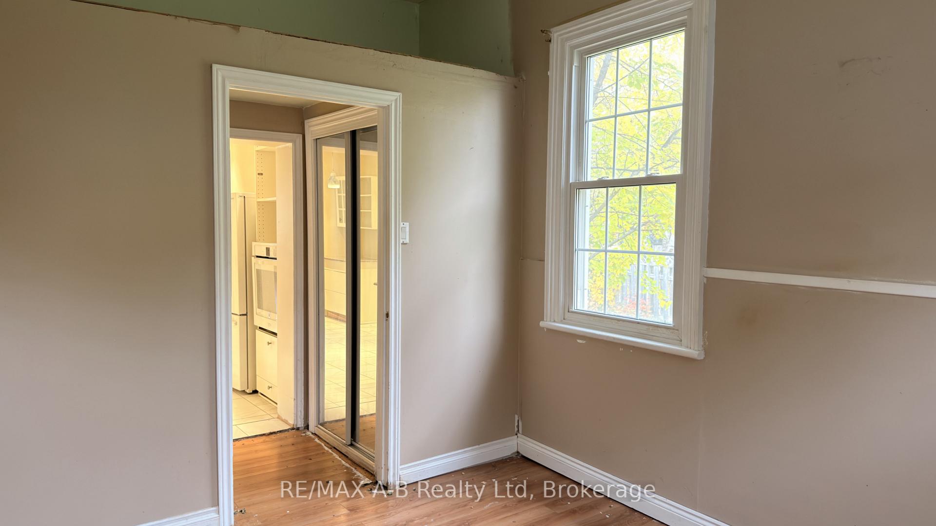 Photo 24 of 21 Henry Street, Cambridge, Christopher-Champlain — HOMEH