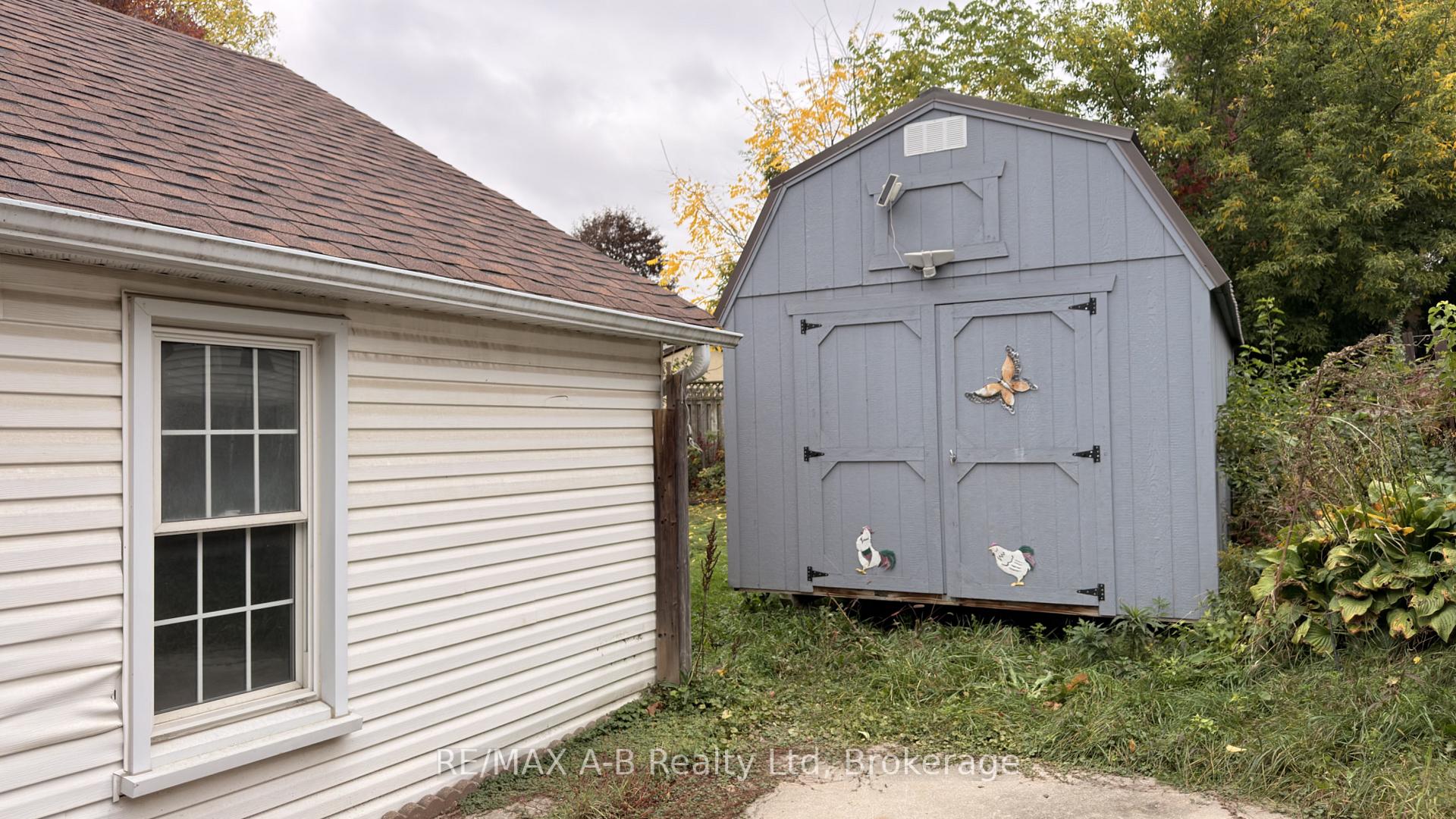 Photo 33 of 21 Henry Street, Cambridge, Christopher-Champlain — HOMEH