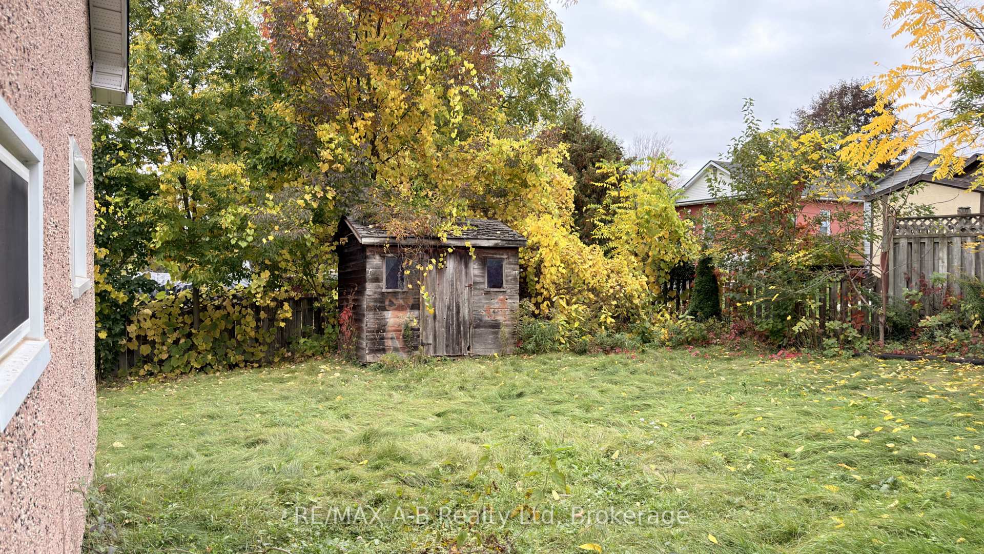 Photo 41 of 21 Henry Street, Cambridge, Christopher-Champlain — HOMEH