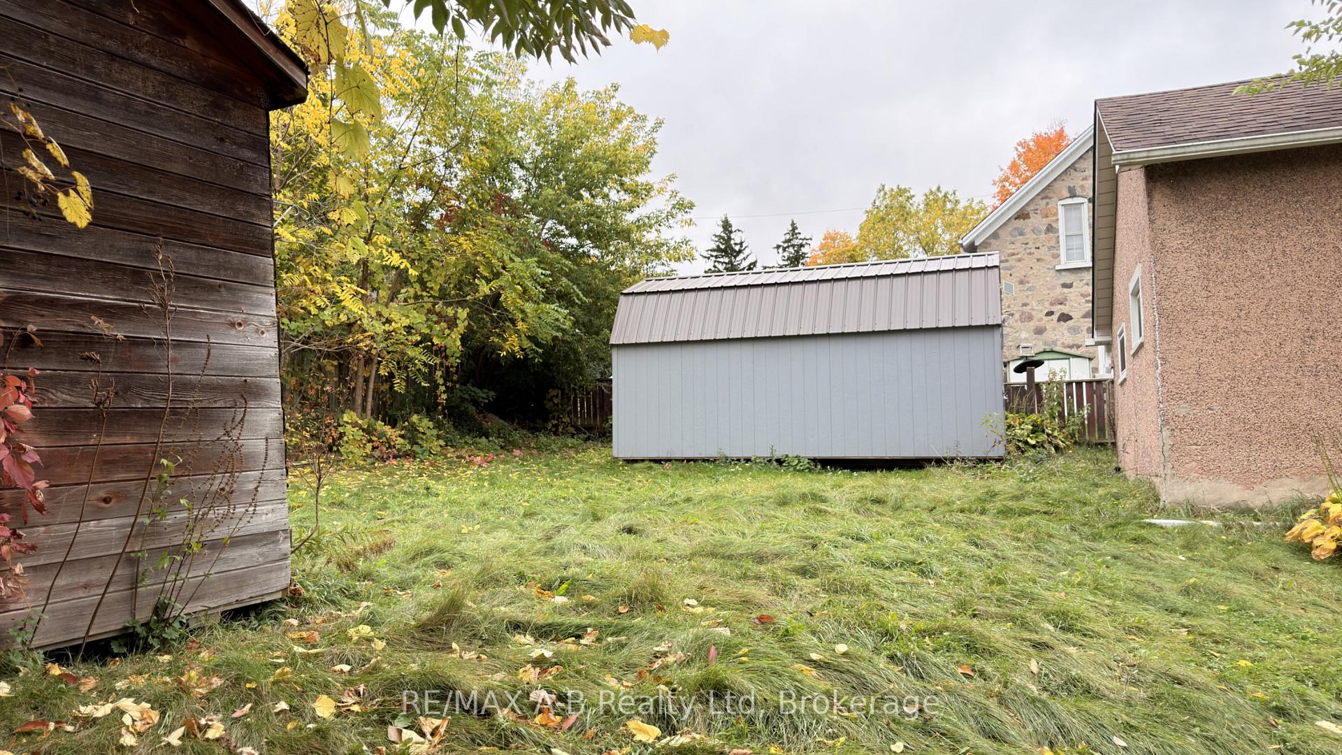 Photo 42 of 21 Henry Street, Cambridge, Christopher-Champlain — HOMEH