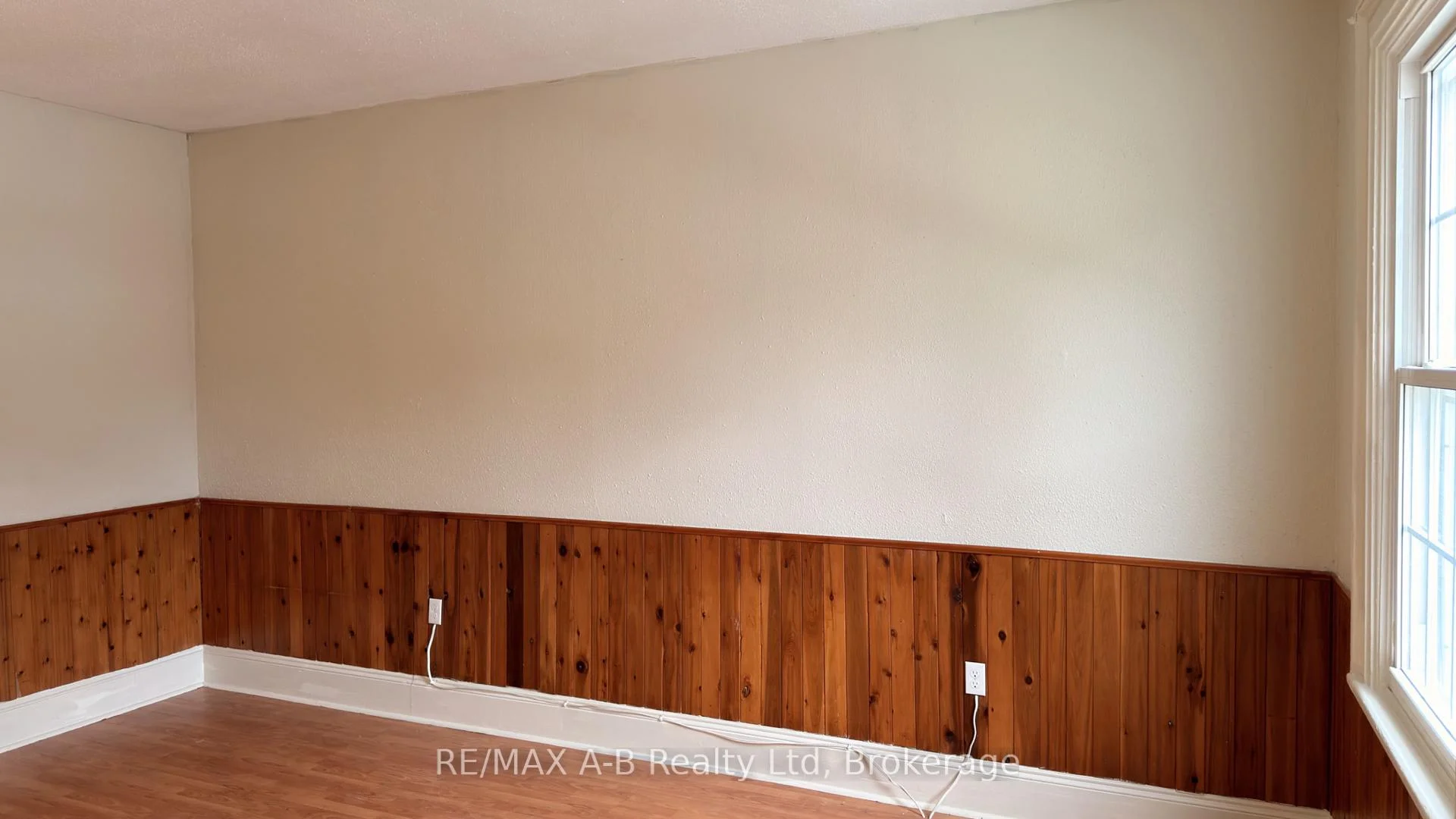 Photo 13 of 21 Henry Street, Cambridge, Christopher-Champlain — HOMEH