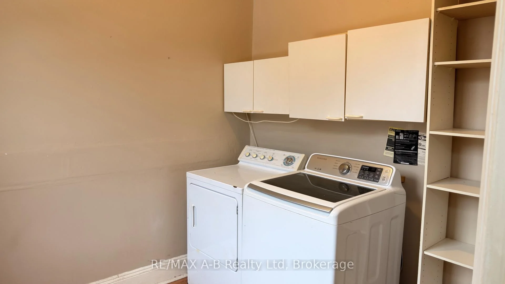 Photo 22 of 21 Henry Street, Cambridge, Christopher-Champlain — HOMEH