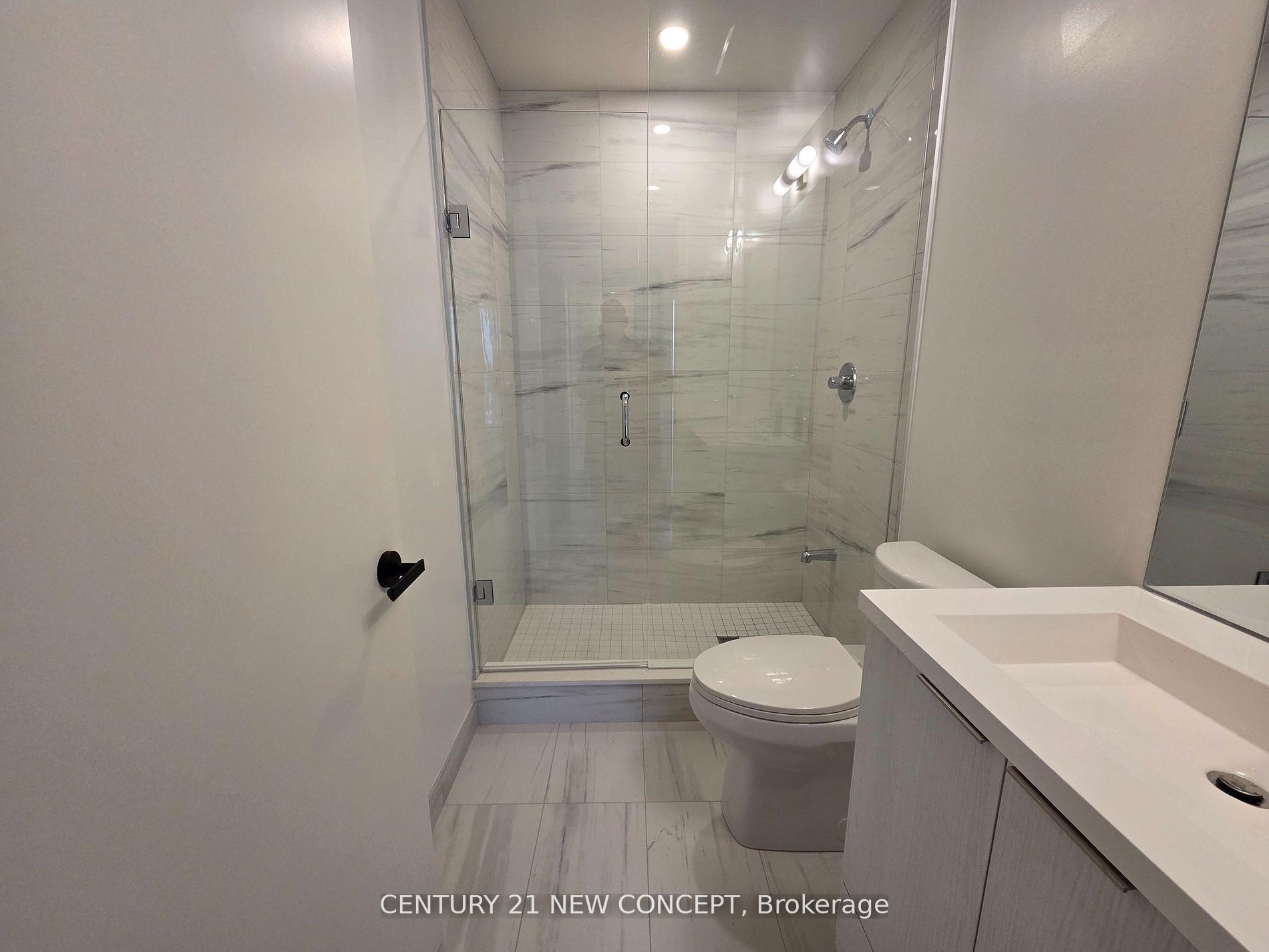 Photo 7 of Unit 1802, 8 Interchange Way, Vaughan, Vaughan Corporate Centre — HOMEH