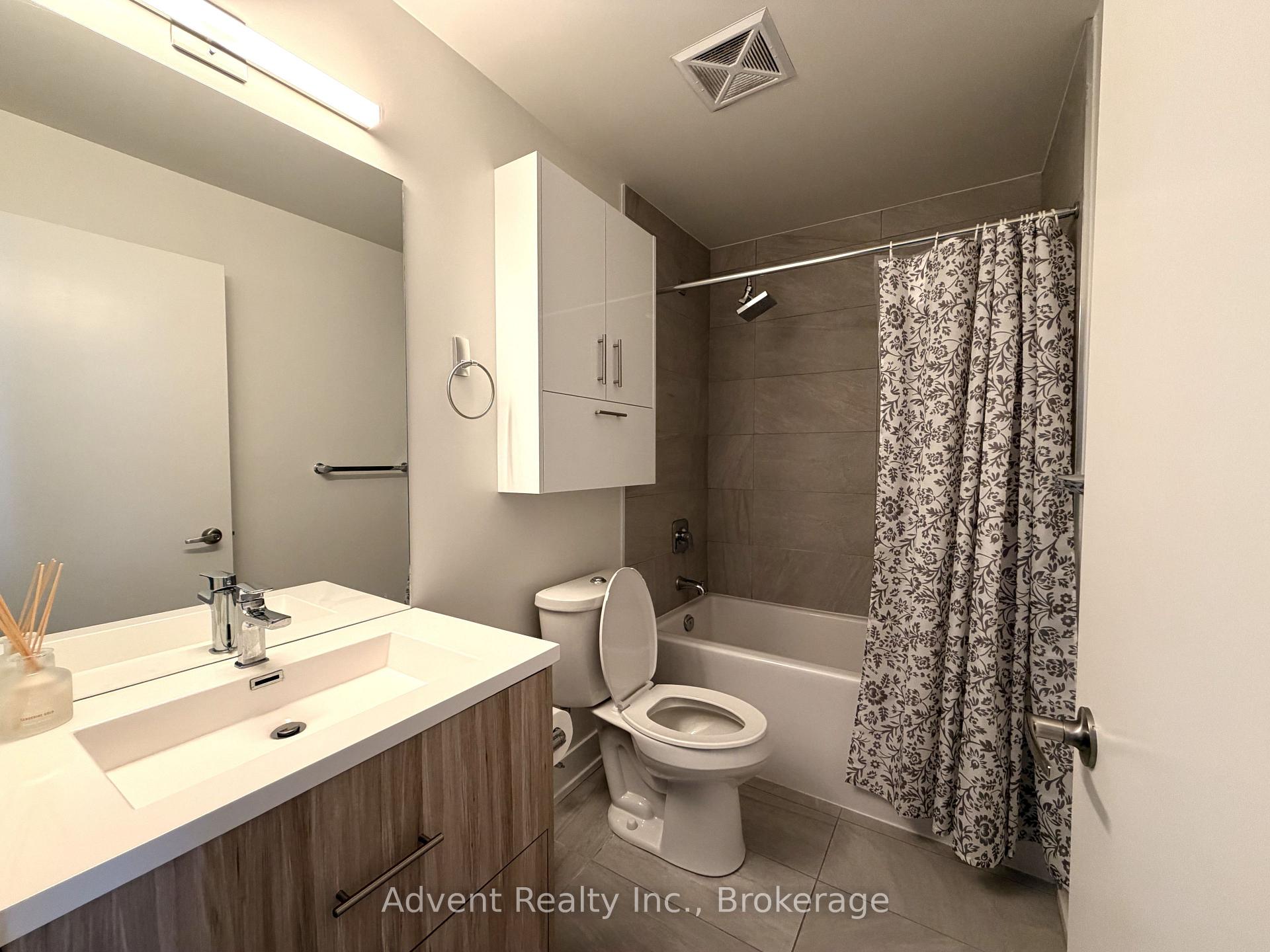 Photo 7 of Unit 1113, 180 Fairview Mall Drive, North York, Don Valley Village — HOMEH