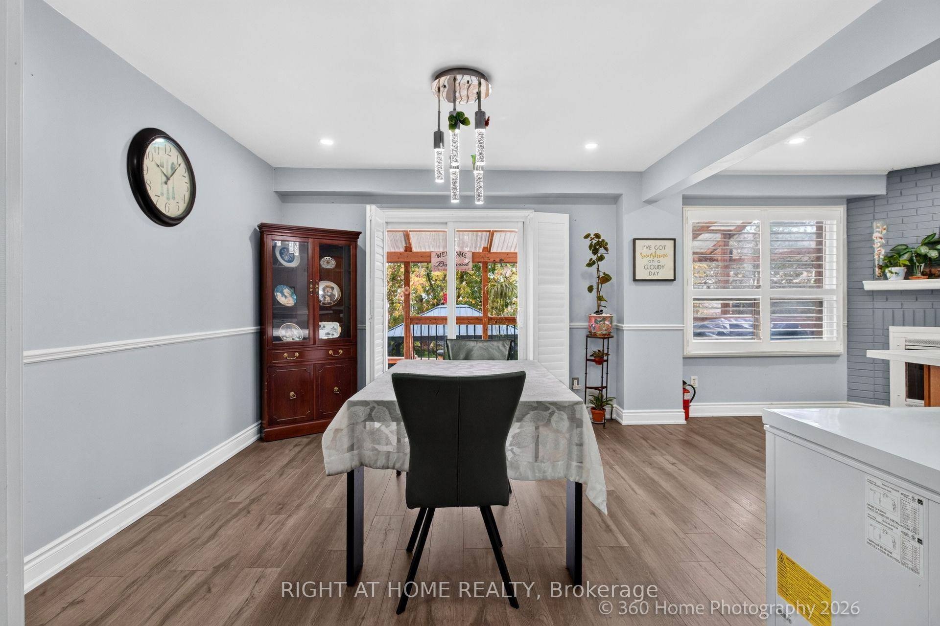 Photo 4 of 57 Cornwall Drive, Ajax, Central — HOMEH