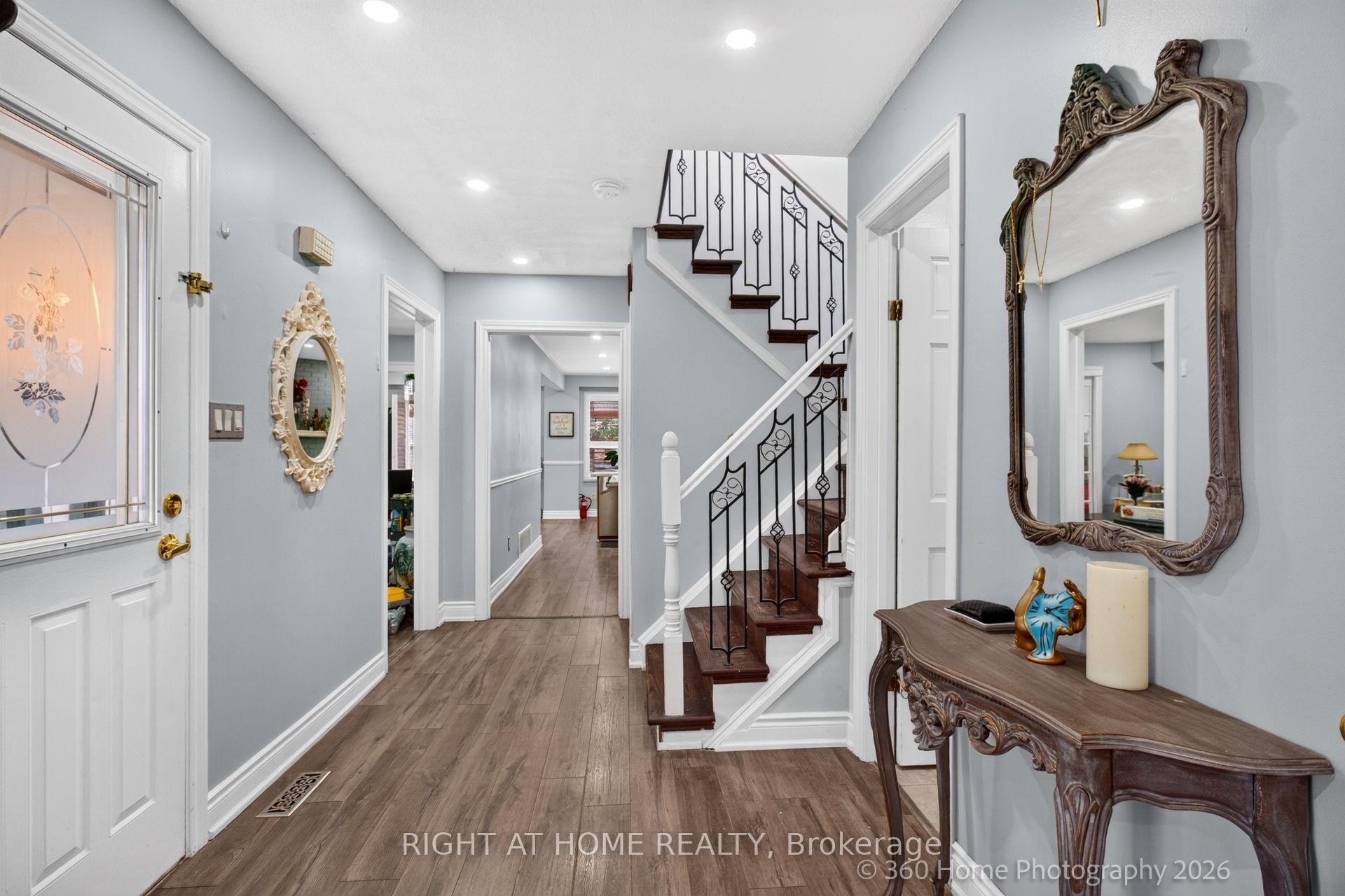 Photo 8 of 57 Cornwall Drive, Ajax, Central — HOMEH