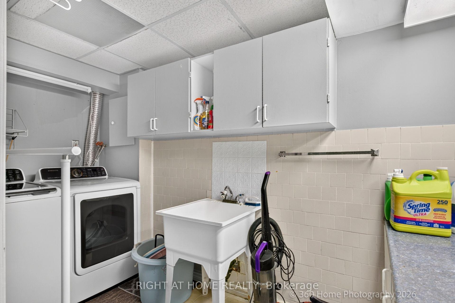 Photo 19 of 57 Cornwall Drive, Ajax, Central — HOMEH