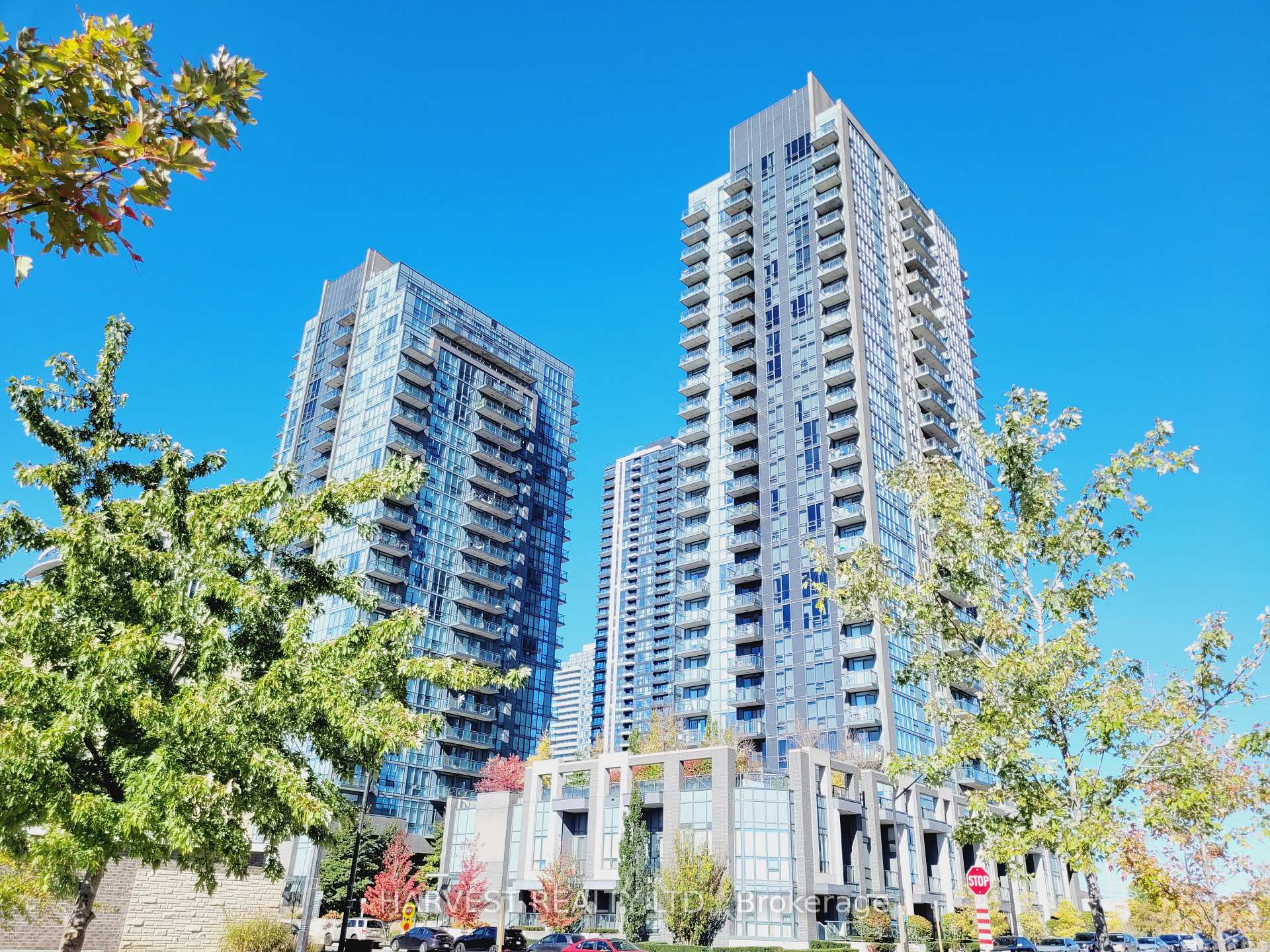Photo of Unit 1413, 5033 Four Springs Avenue