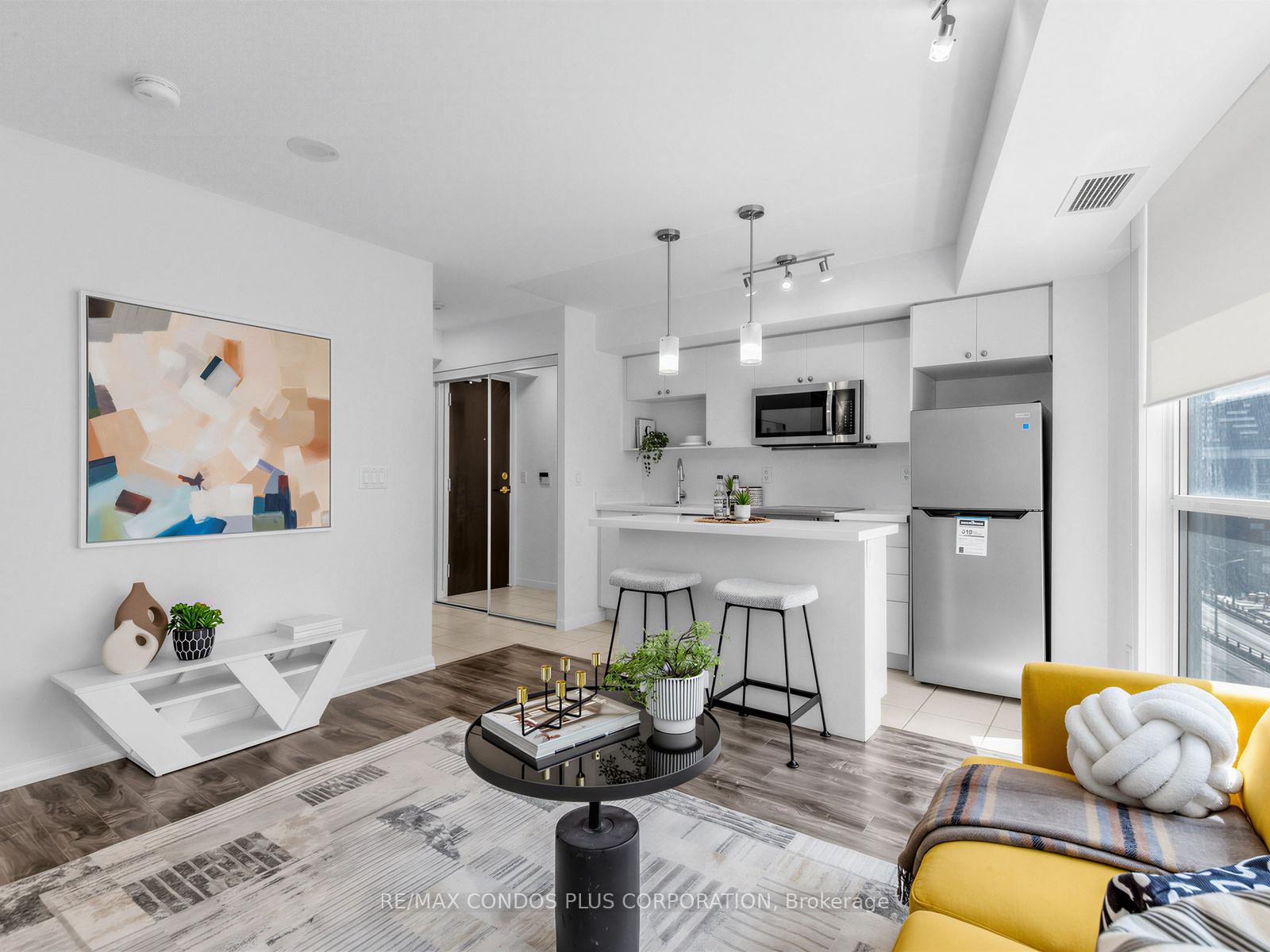Photo 8 of Unit 1012, 18 Yonge Street, Toronto, Waterfront Communities — HOMEH