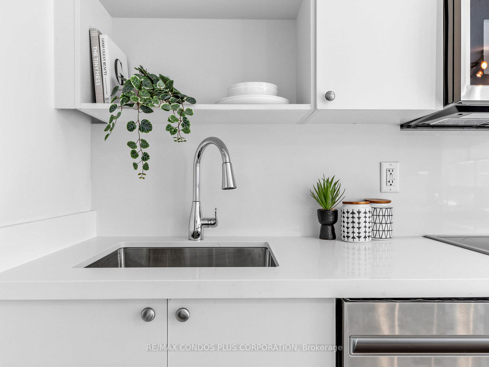 Photo 13 of Unit 1012, 18 Yonge Street, Toronto, Waterfront Communities — HOMEH