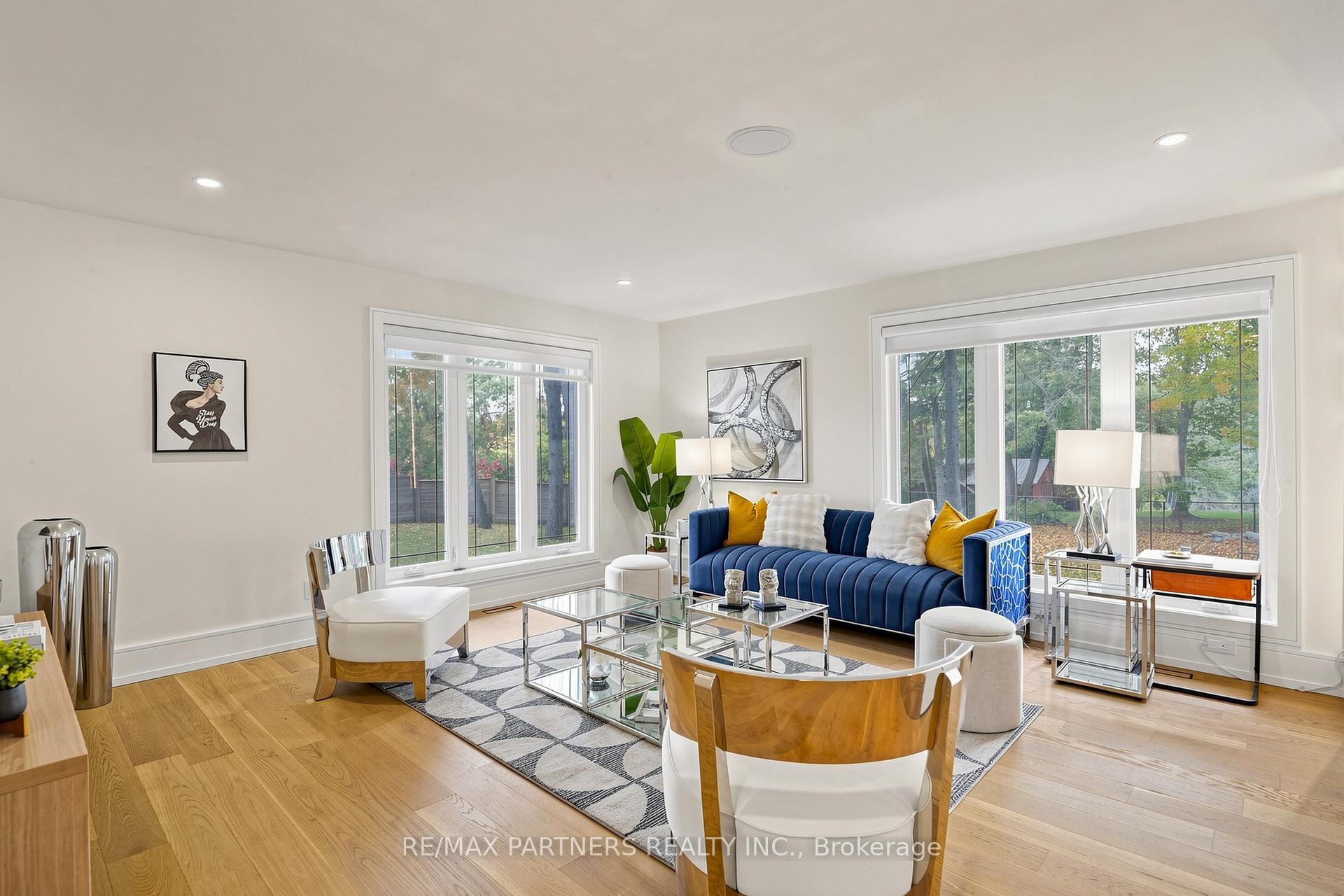 Photo 10 of 52 Berkeley Court, Markham, Unionville — HOMEH