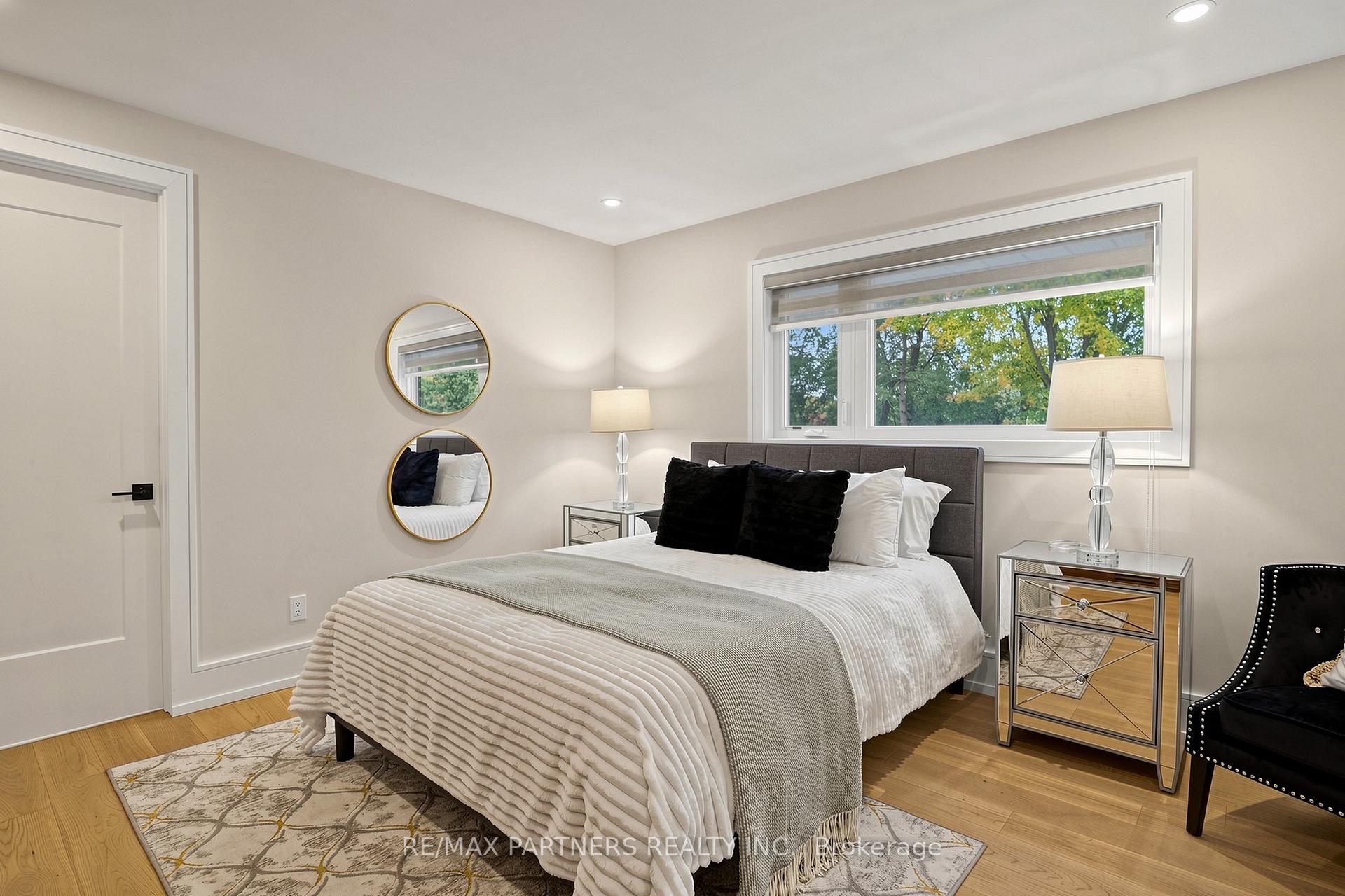 Photo 21 of 52 Berkeley Court, Markham, Unionville — HOMEH