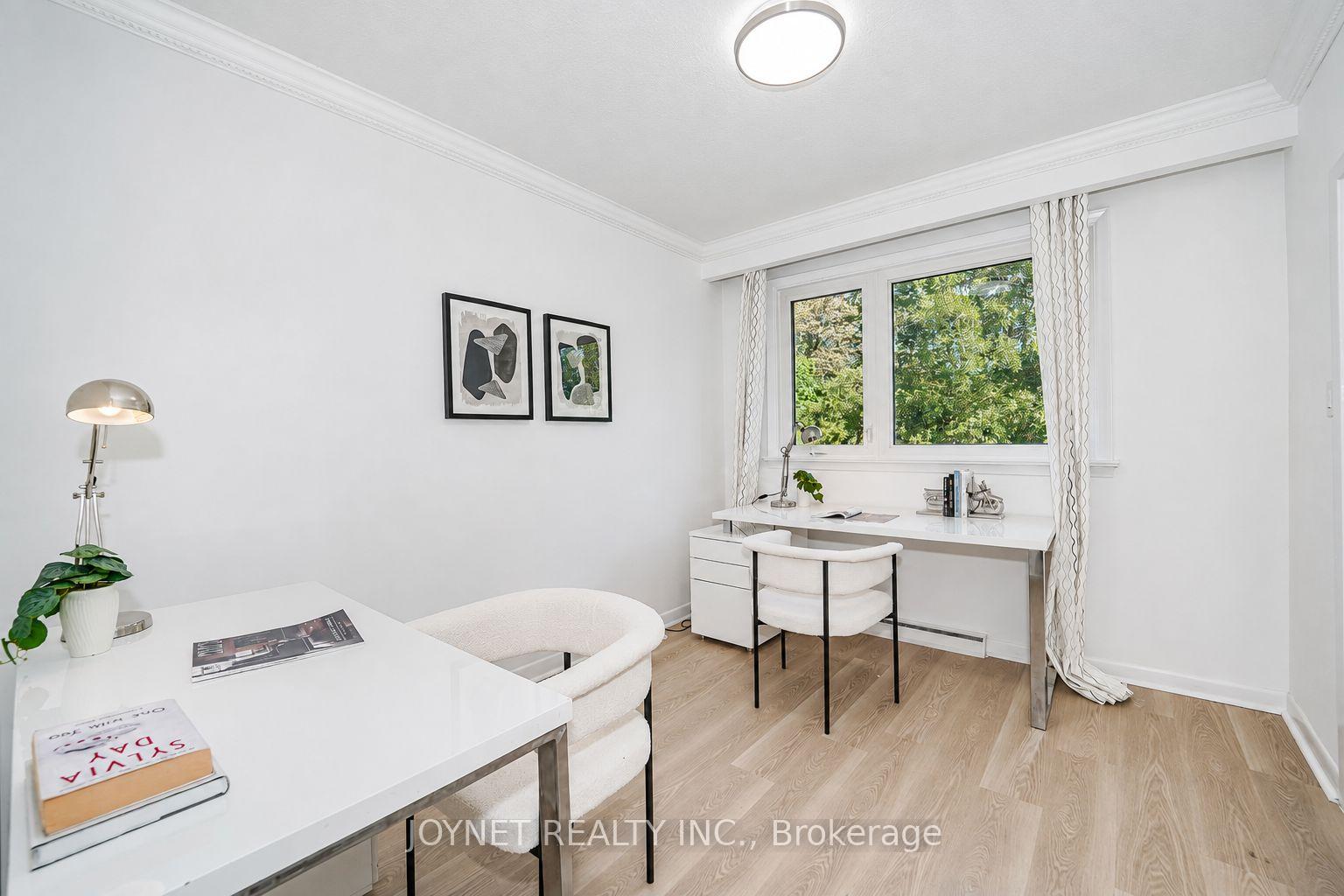 Photo 18 of 42 Brucedale Crescent, North York, Bayview Village — HOMEH