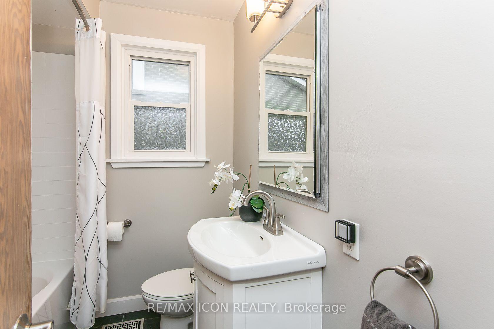 Photo 19 of 201 Dawson Street, Waterloo, Uptown West — HOMEH
