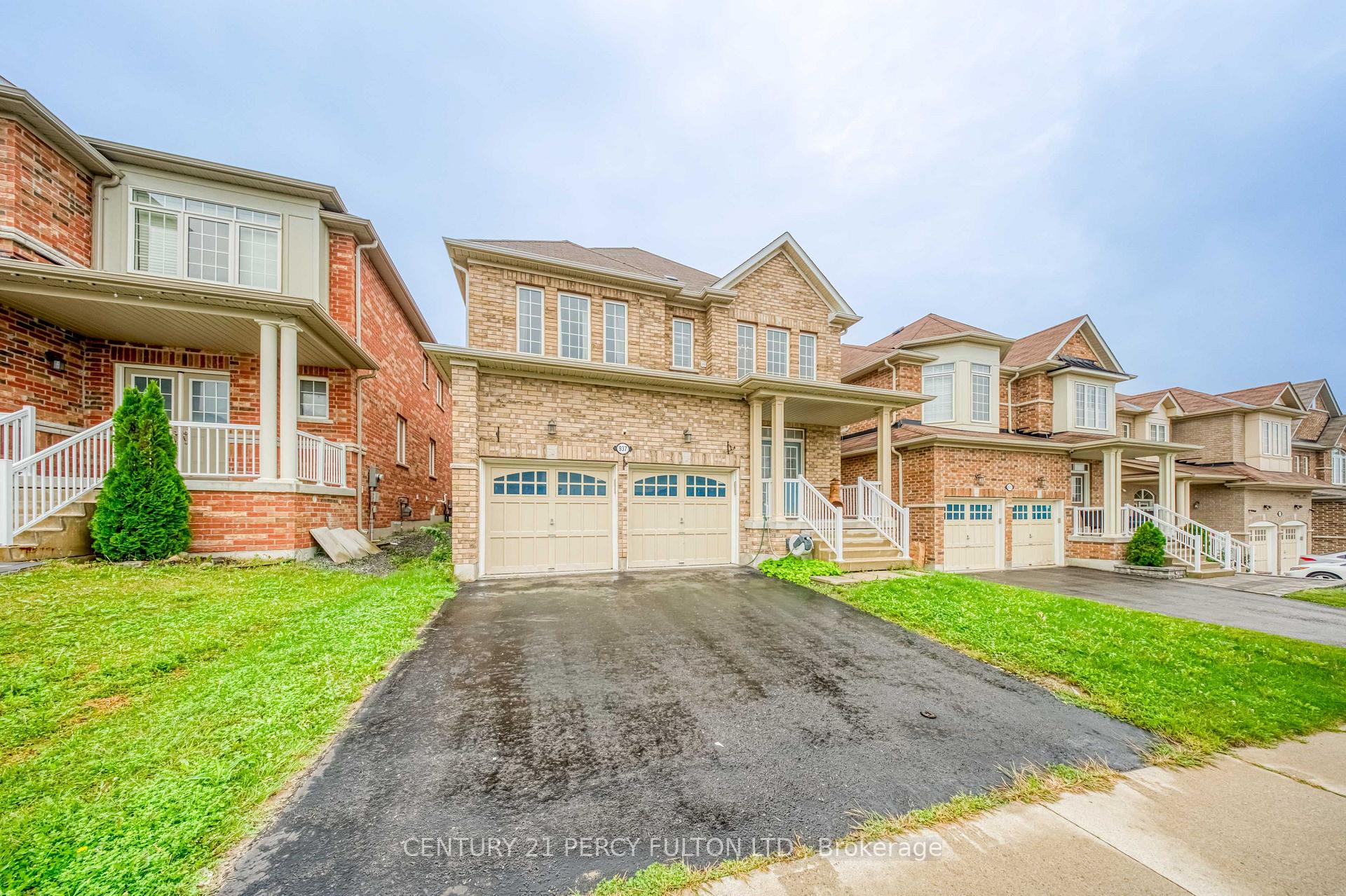 Photo 2 of 937 Greenhill Avenue, Oshawa, Taunton — HOMEH