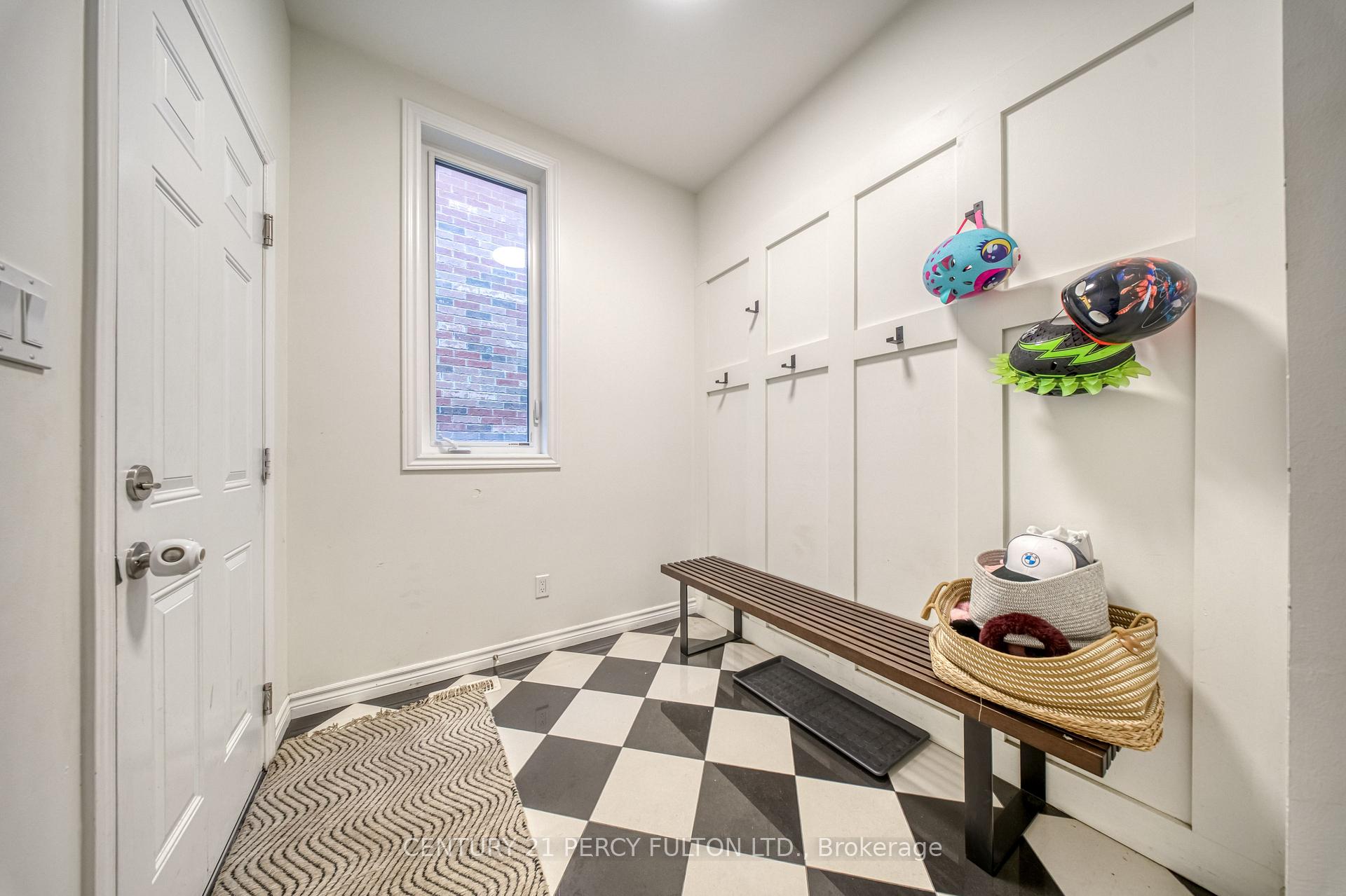 Photo 6 of 937 Greenhill Avenue, Oshawa, Taunton — HOMEH