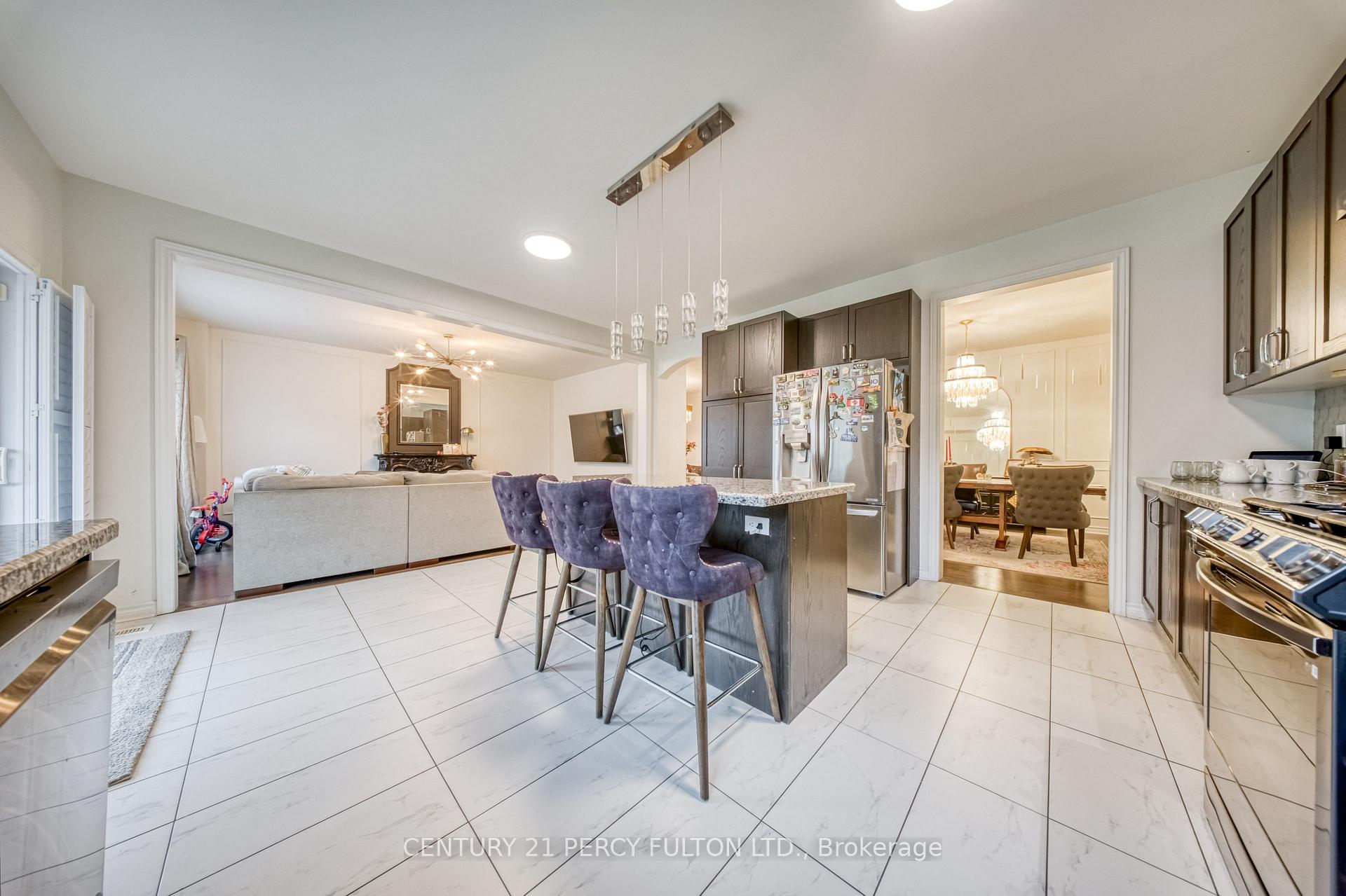 Photo 18 of 937 Greenhill Avenue, Oshawa, Taunton — HOMEH