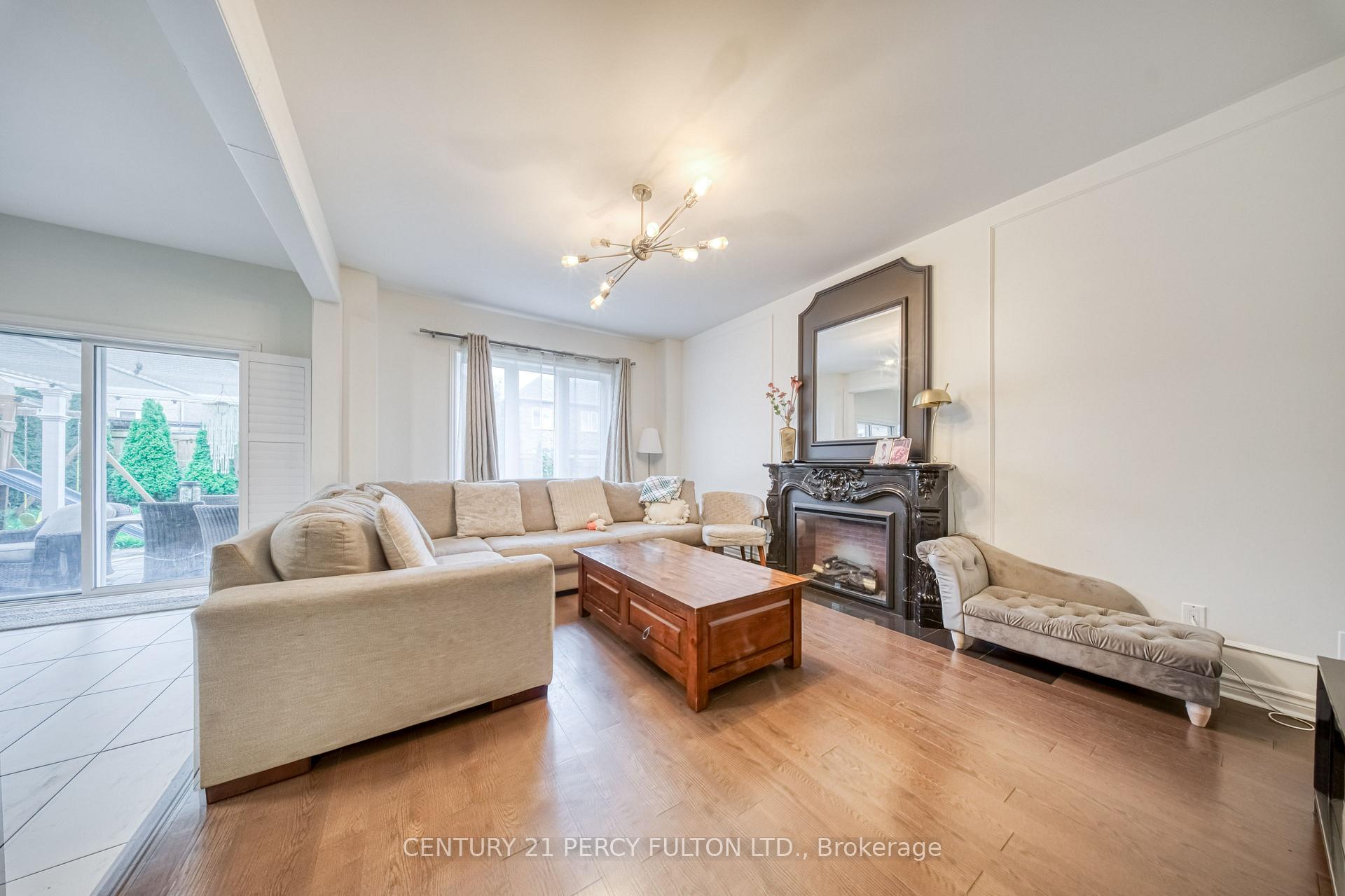 Photo 21 of 937 Greenhill Avenue, Oshawa, Taunton — HOMEH