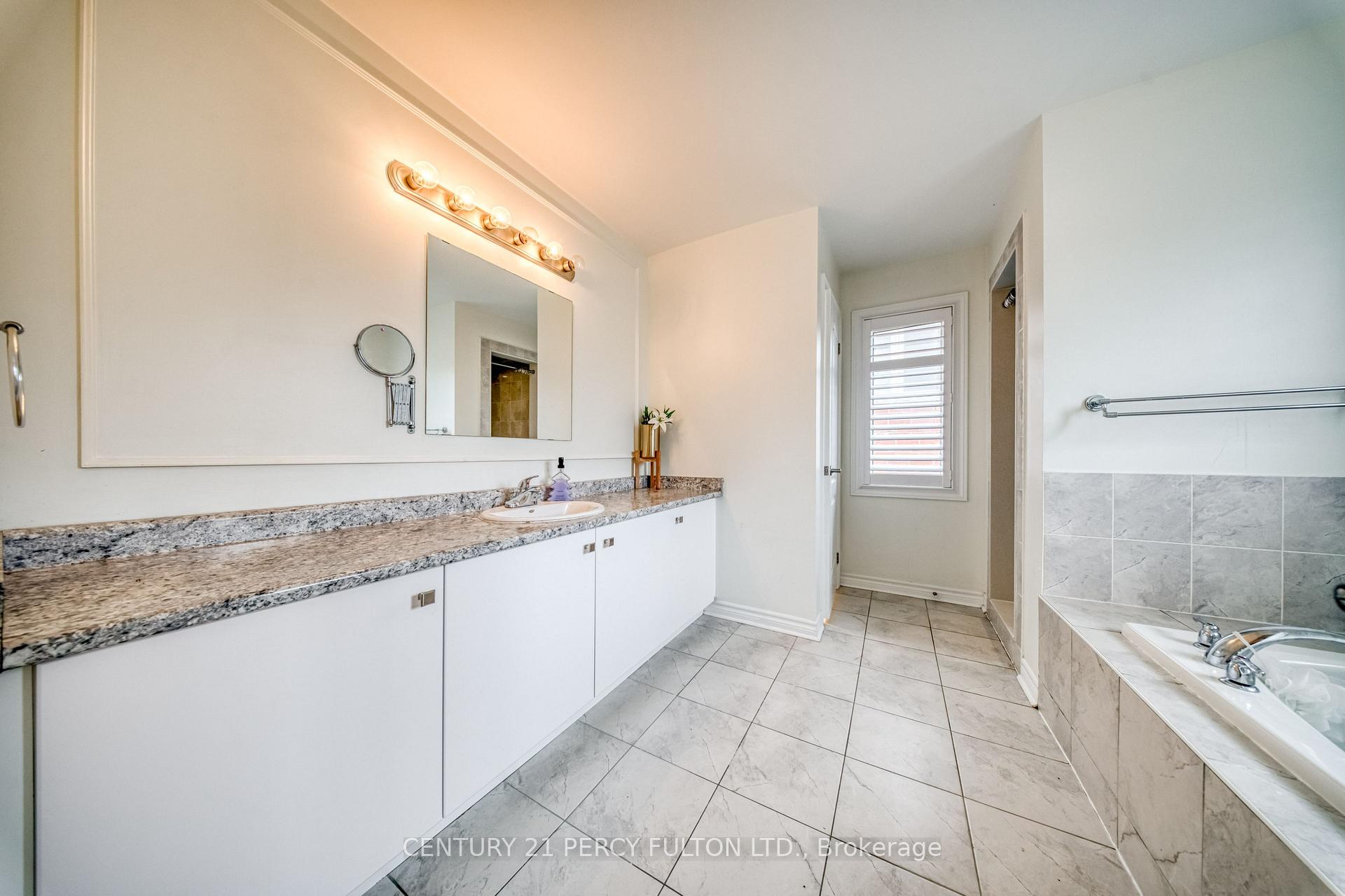 Photo 31 of 937 Greenhill Avenue, Oshawa, Taunton — HOMEH