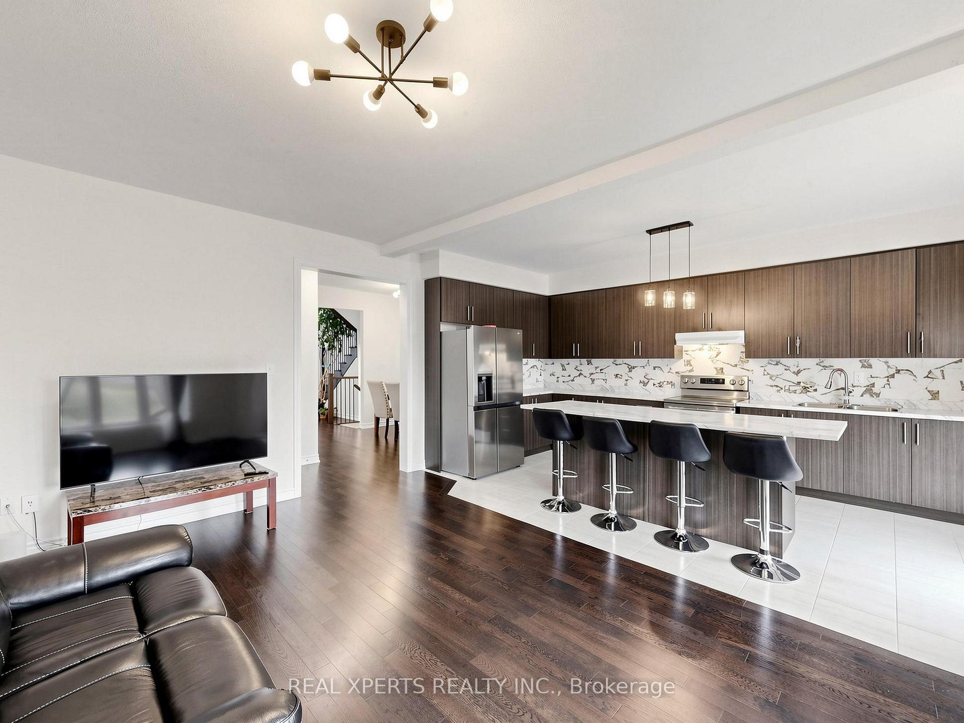 Photo 5 of 1129 Cameo Street, Pickering, Rural Pickering — HOMEH
