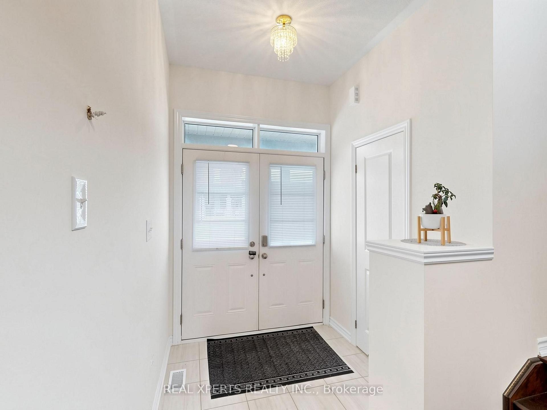 Photo 9 of 1129 Cameo Street, Pickering, Rural Pickering — HOMEH