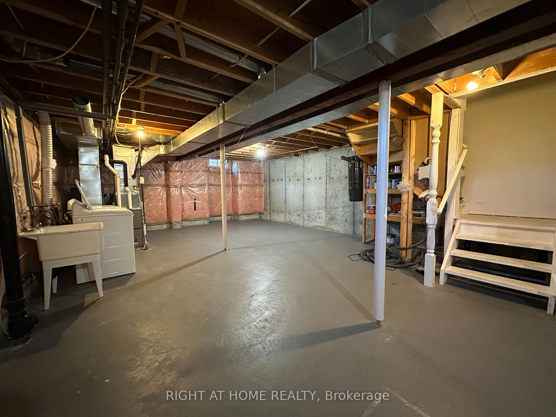 Photo 18 of 50 Blacksmith Lane, Whitby, Williamsburg — HOMEH