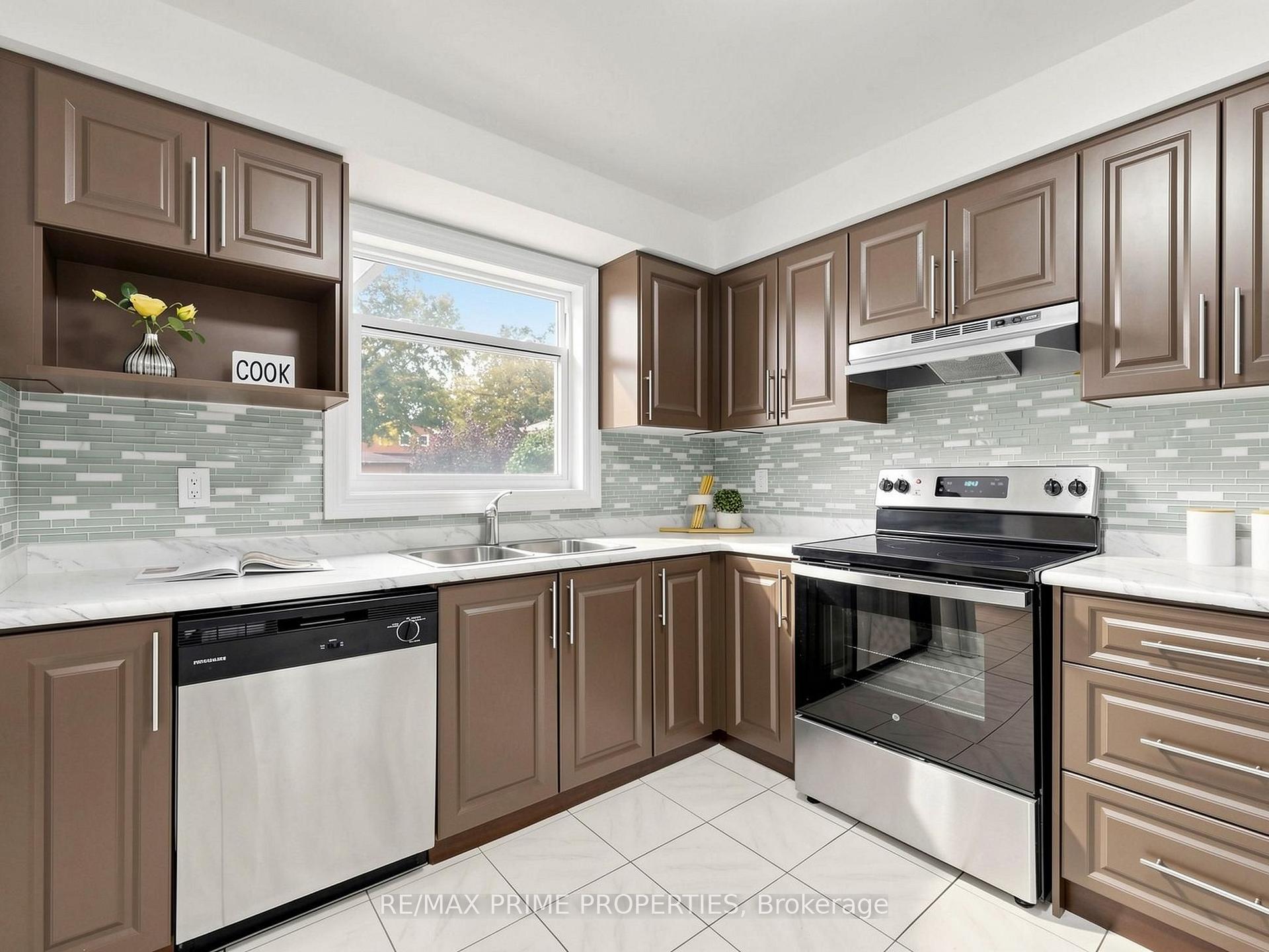 Photo 8 of 1629 Marshcourt Drive, Pickering, Village East — HOMEH