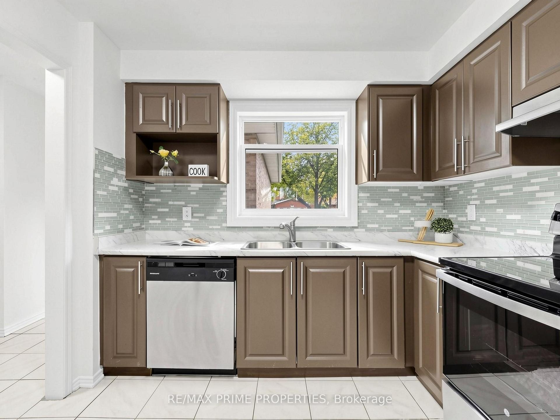 Photo 9 of 1629 Marshcourt Drive, Pickering, Village East — HOMEH