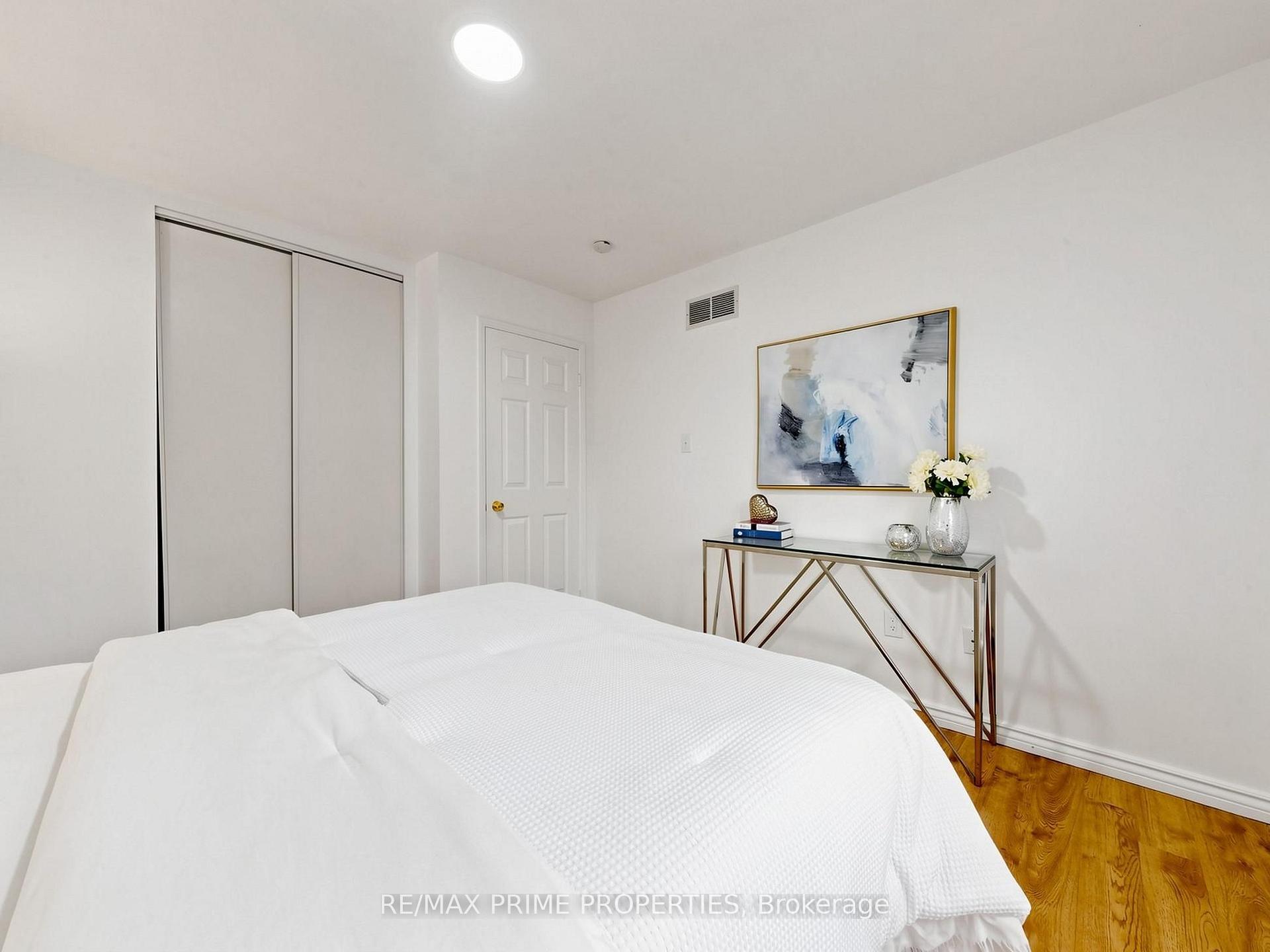 Photo 13 of 1629 Marshcourt Drive, Pickering, Village East — HOMEH