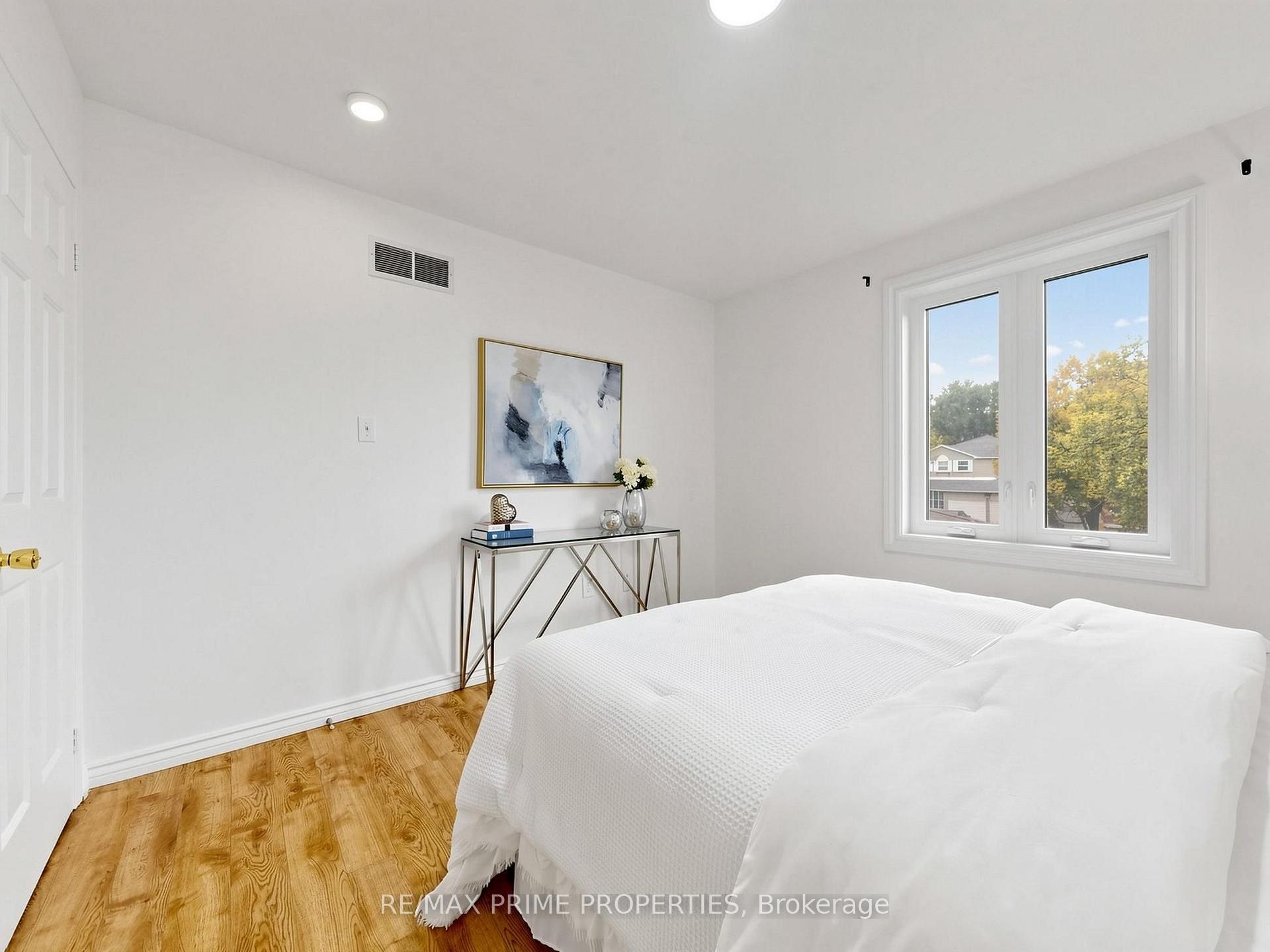 Photo 14 of 1629 Marshcourt Drive, Pickering, Village East — HOMEH