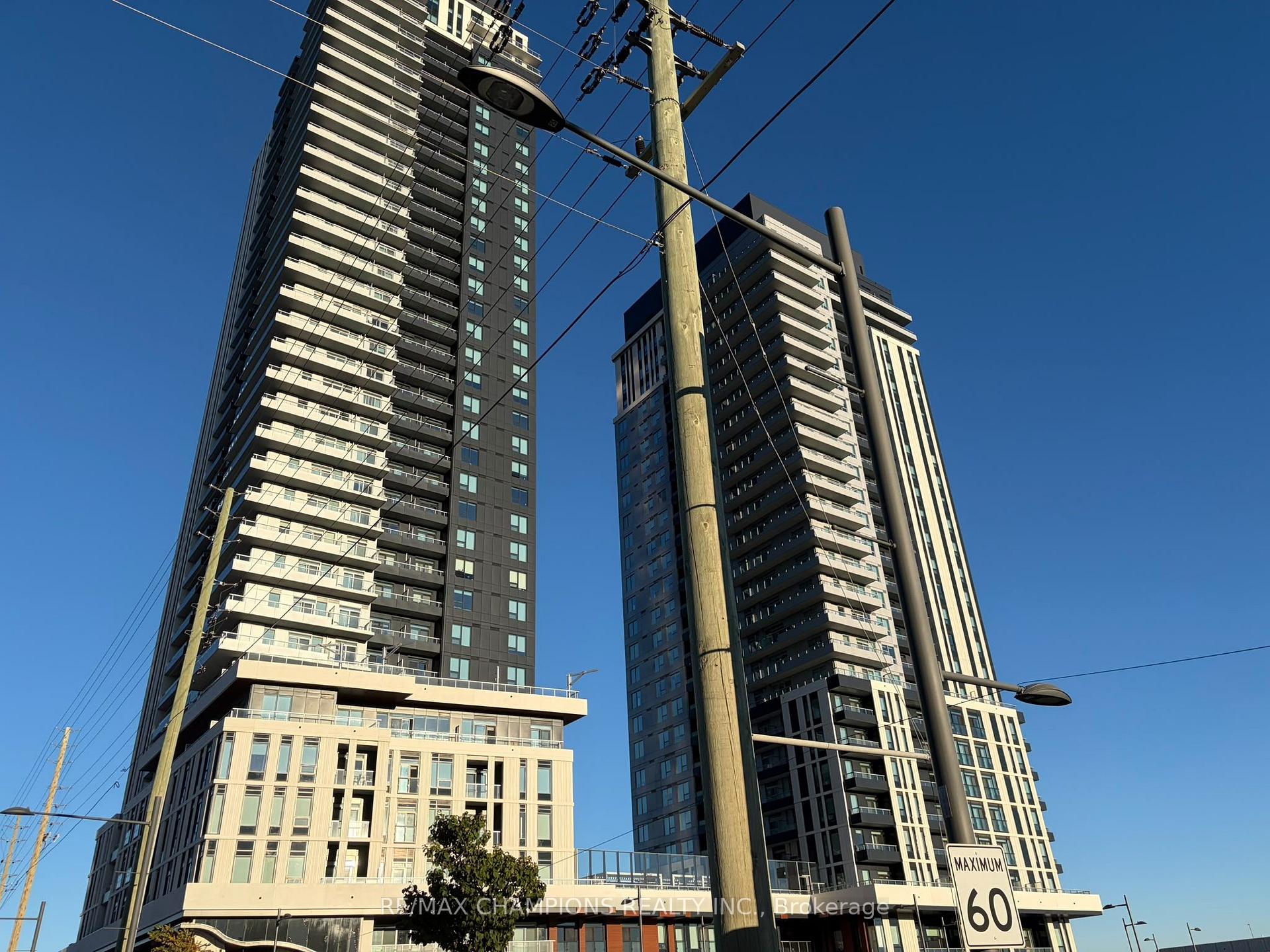 Photo 11 of 21 Meadowdale Road, Vaughan, Vaughan Corporate Centre — HOMEH
