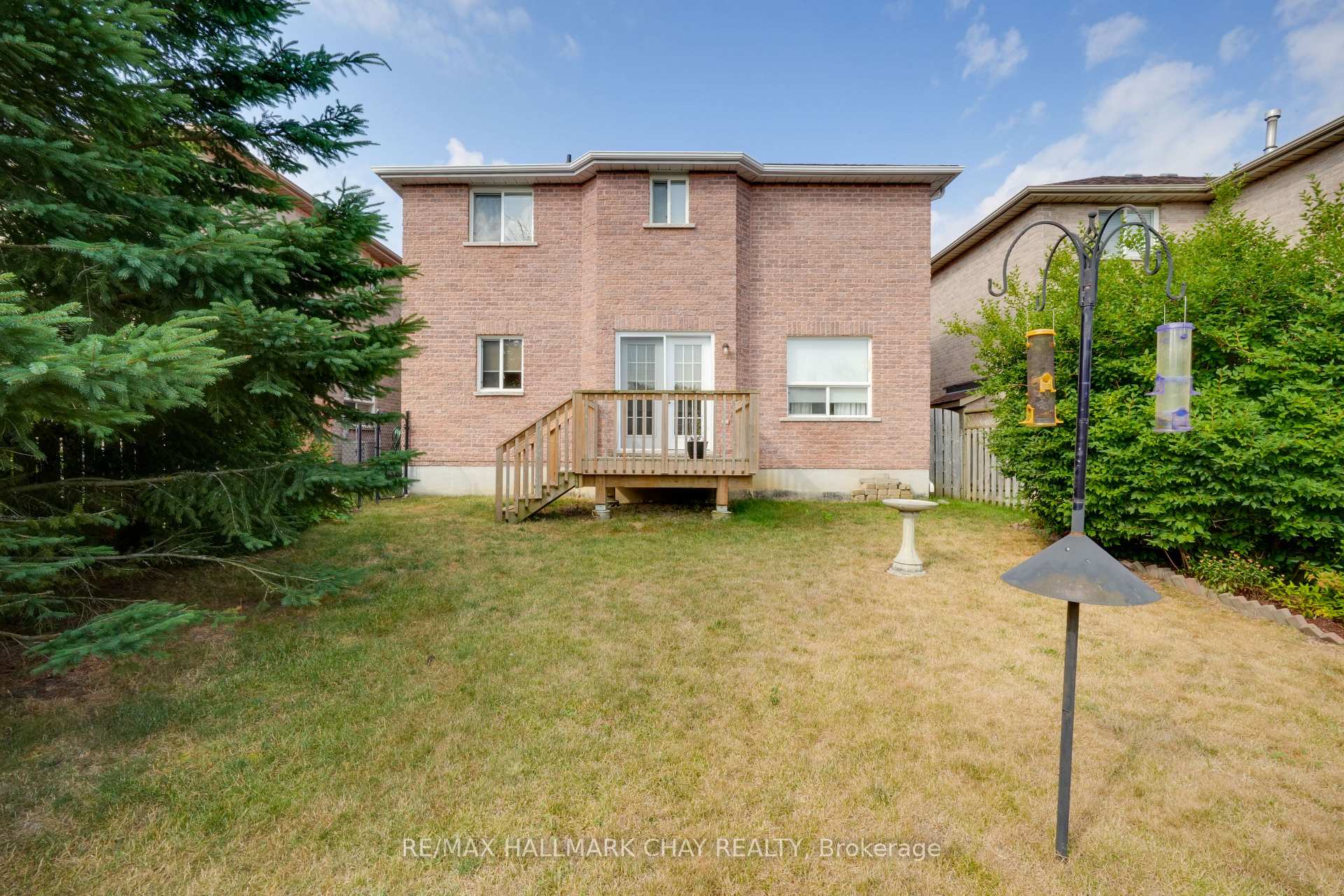 Photo 21 of 39 Lang Drive, Barrie, Northwest — HOMEH