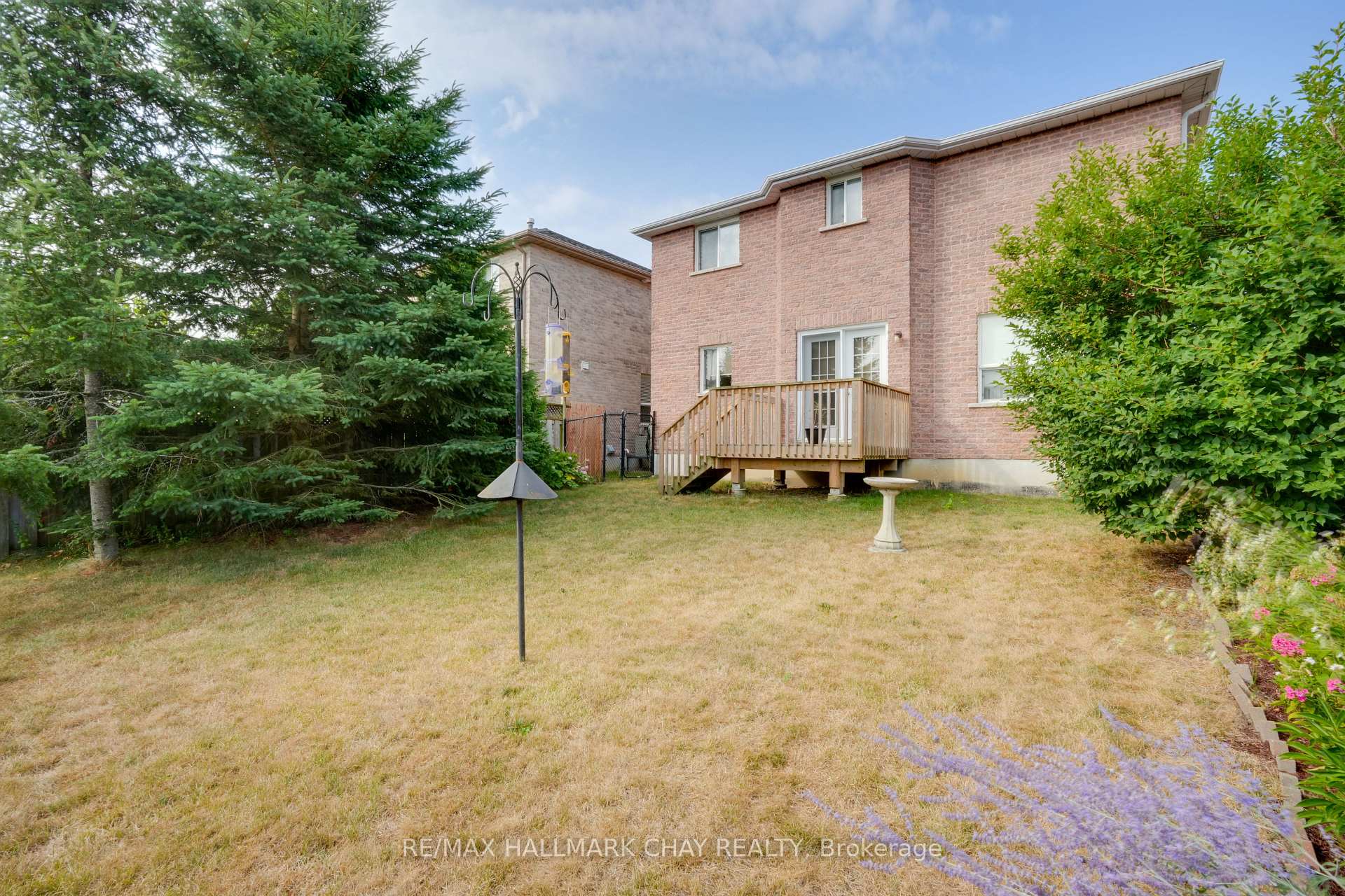 Photo 22 of 39 Lang Drive, Barrie, Northwest — HOMEH