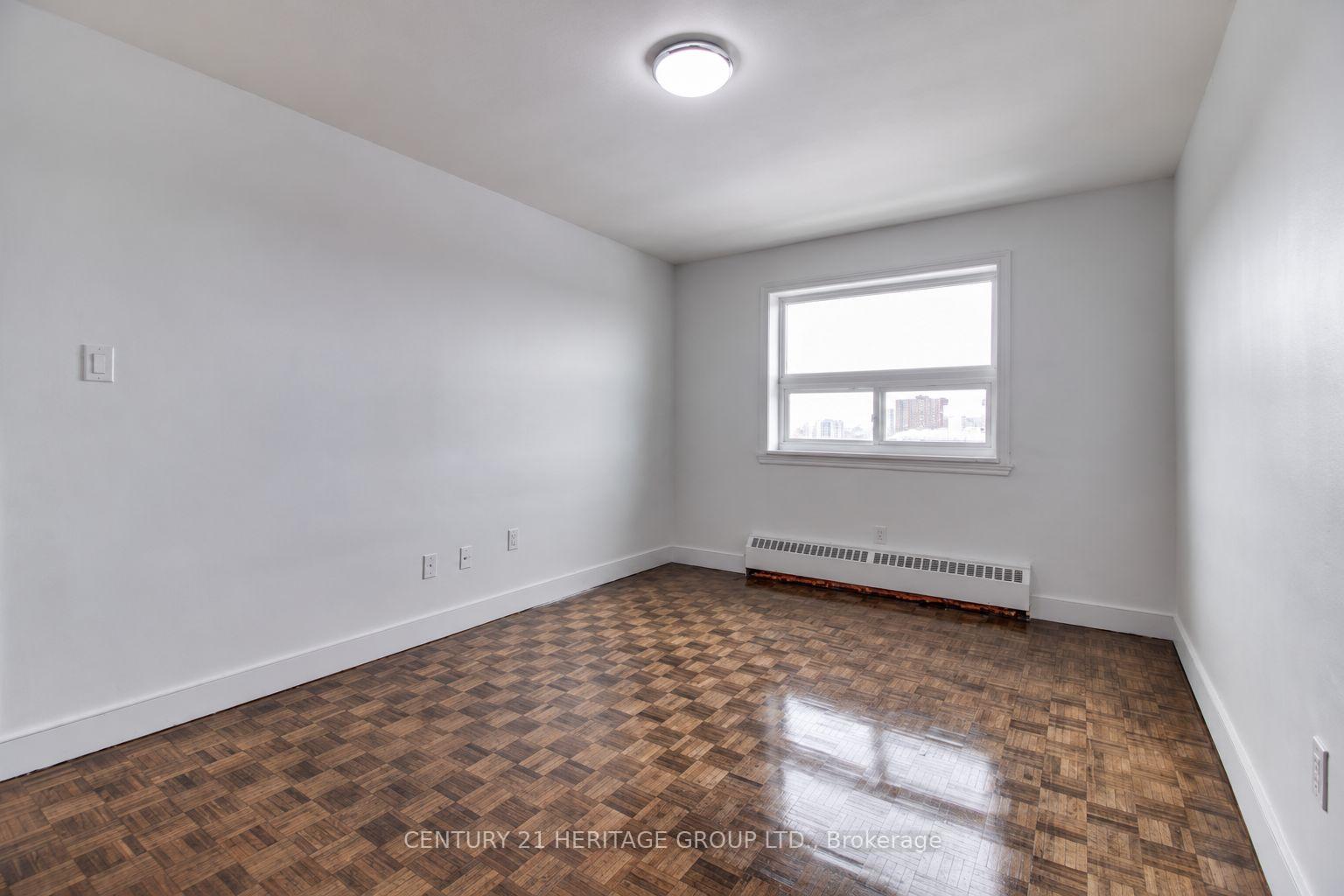 Photo 9 of Unit 510, 10 Garfella Drive, Etobicoke, Mount Olive-Silverstone-Jamestown — HOMEH