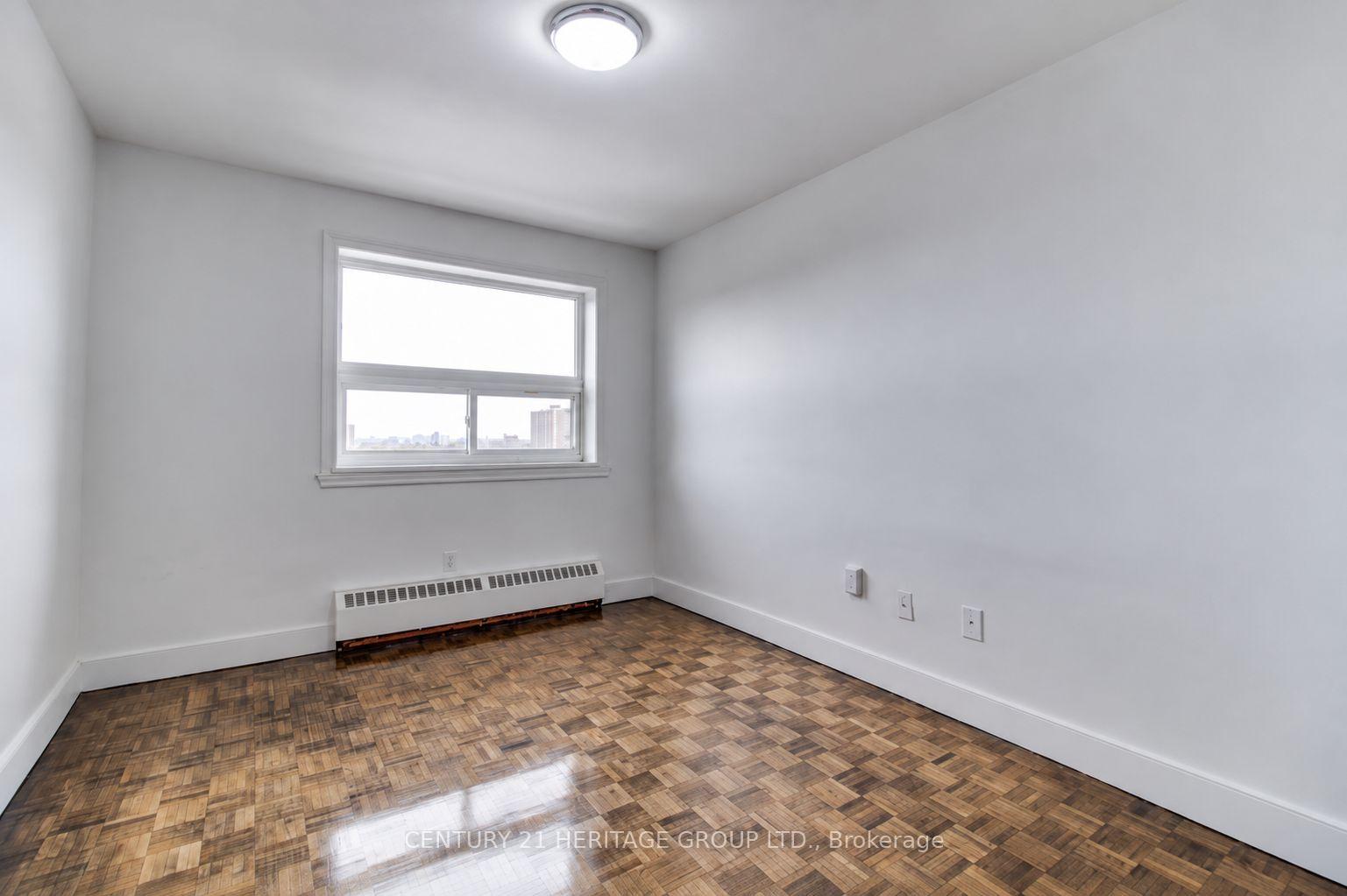 Photo 11 of Unit 510, 10 Garfella Drive, Etobicoke, Mount Olive-Silverstone-Jamestown — HOMEH