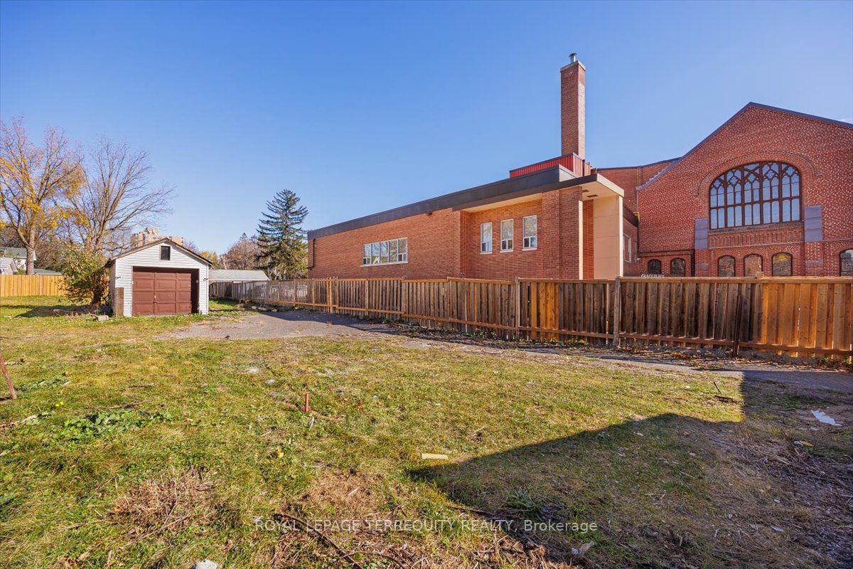 Photo 16 of Unit Flat #1, 164 Main Street, Brampton, Brampton North — HOMEH
