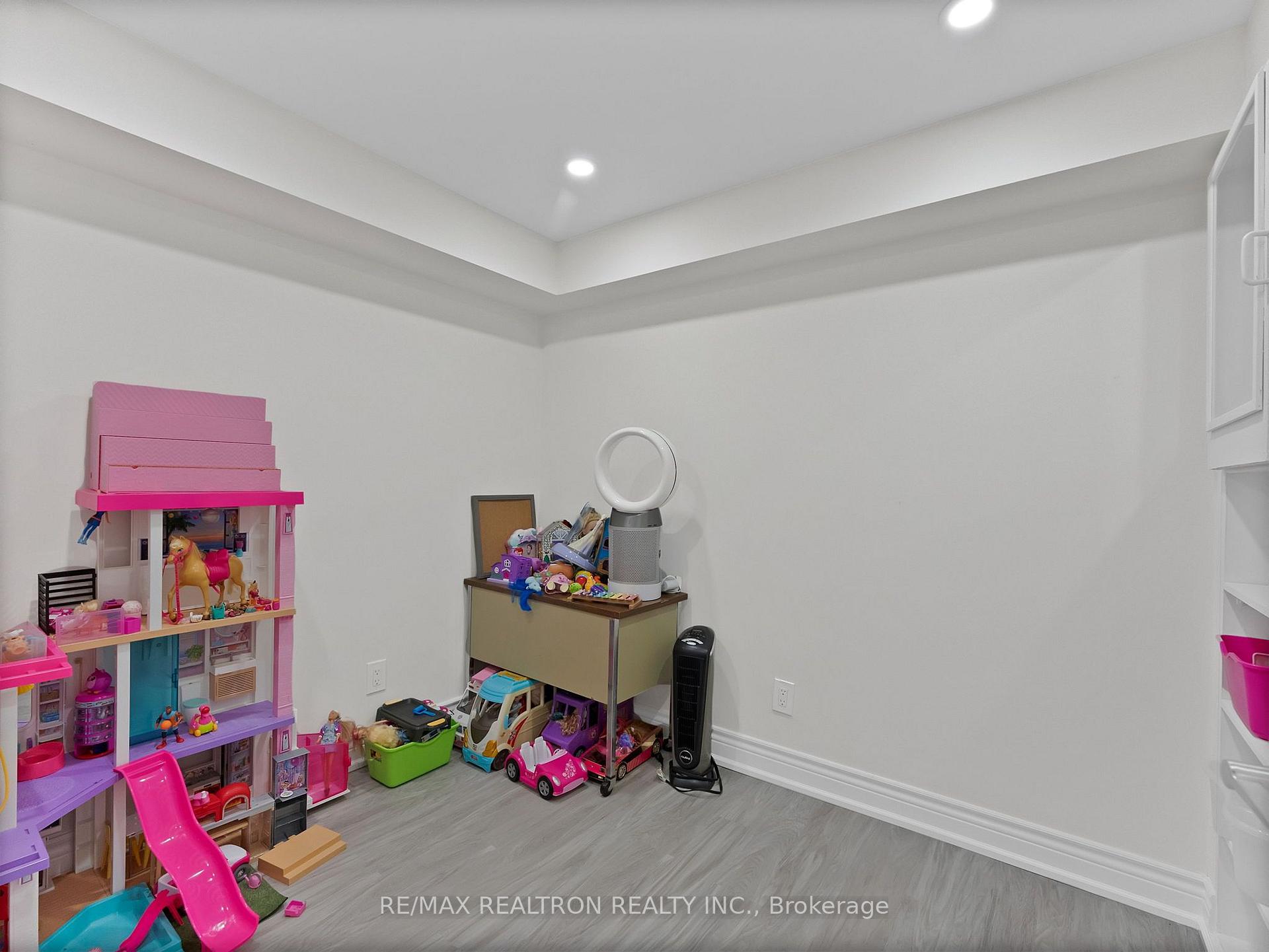 Photo 33 of 83 Crawforth Street, Whitby, Pringle Creek — HOMEH