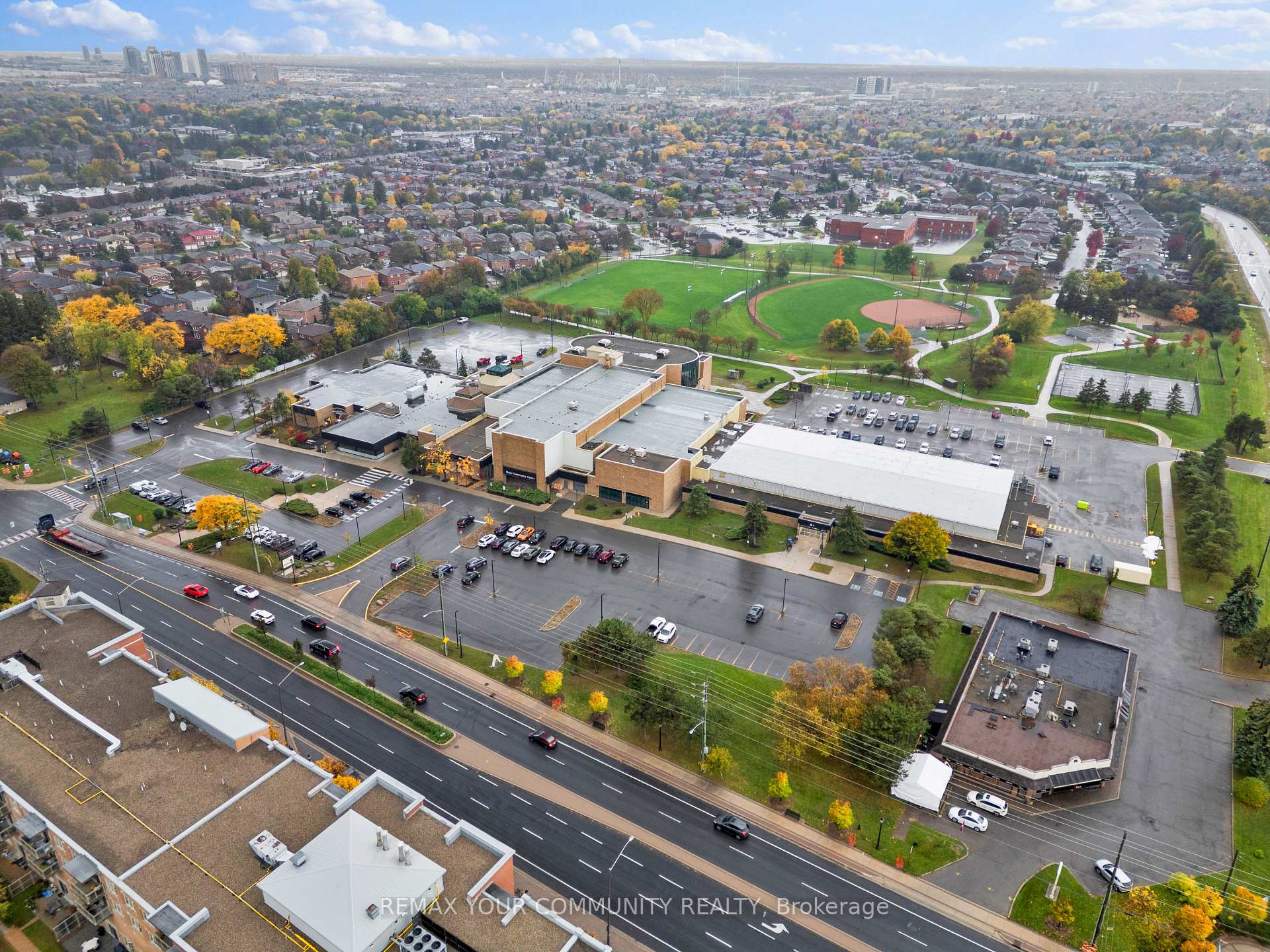 Photo 41 of Unit 224, 10211 Keele Street, Vaughan, Maple — HOMEH