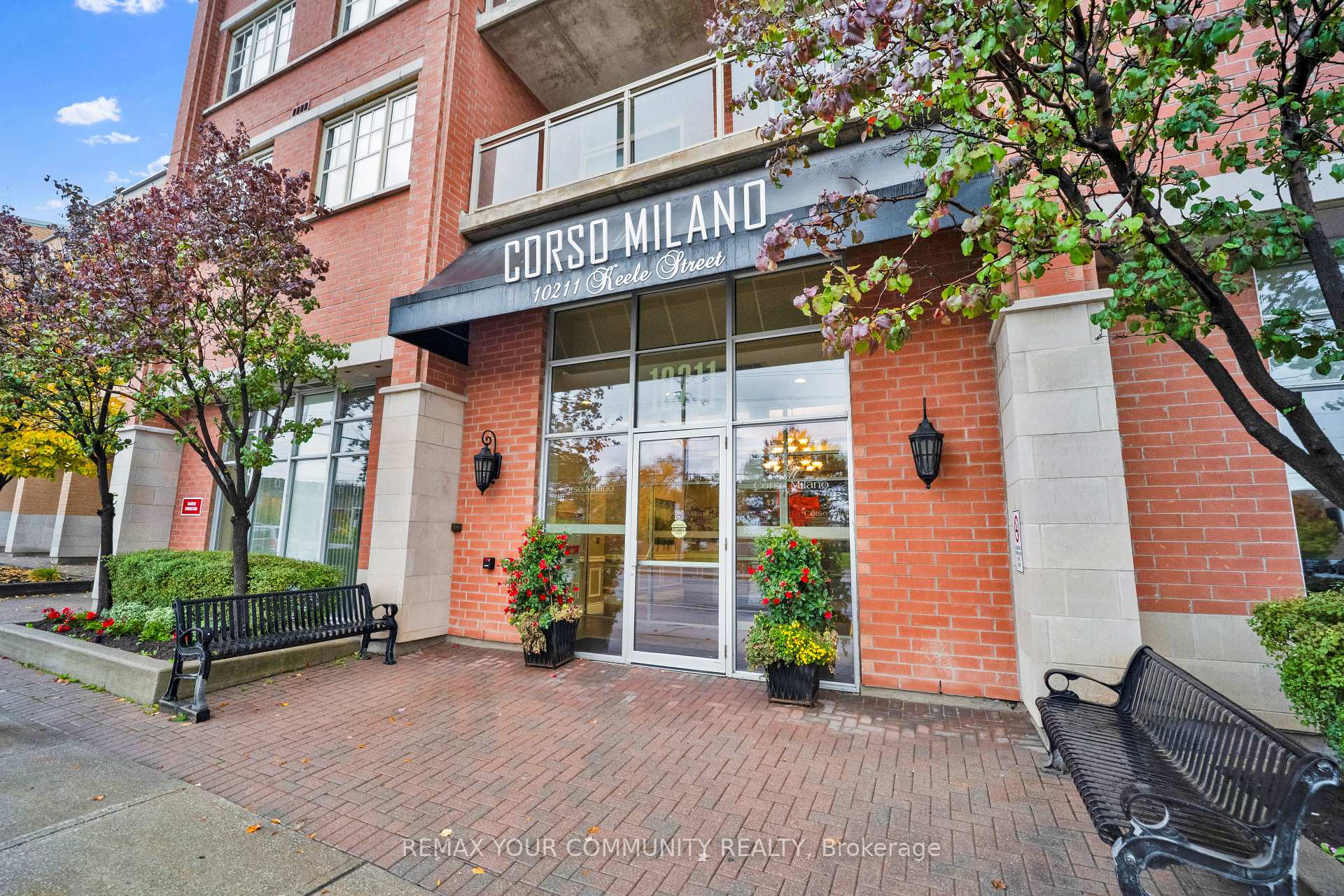 Photo 3 of Unit 224, 10211 Keele Street, Vaughan, Maple — HOMEH