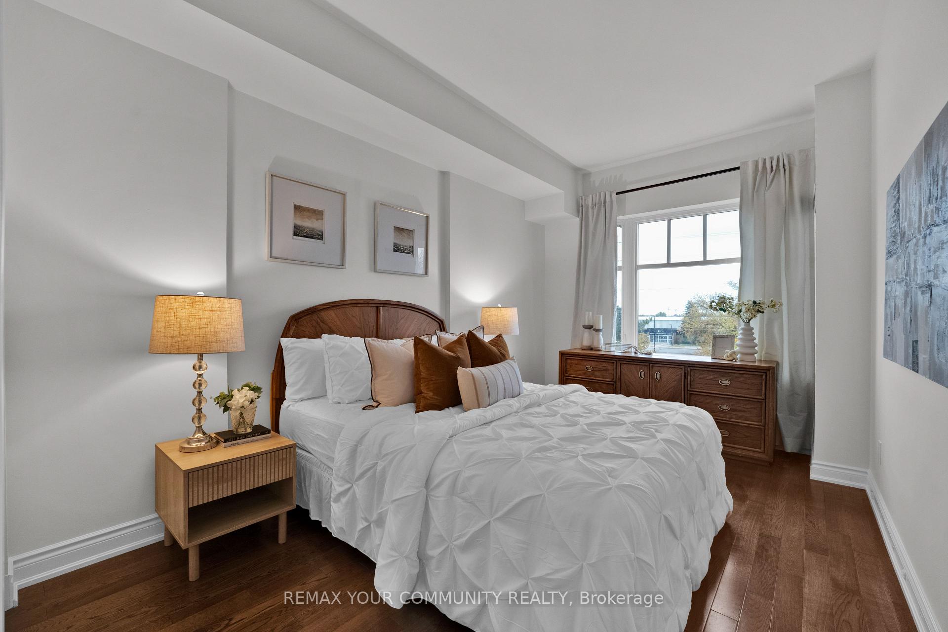 Photo 4 of Unit 224, 10211 Keele Street, Vaughan, Maple — HOMEH