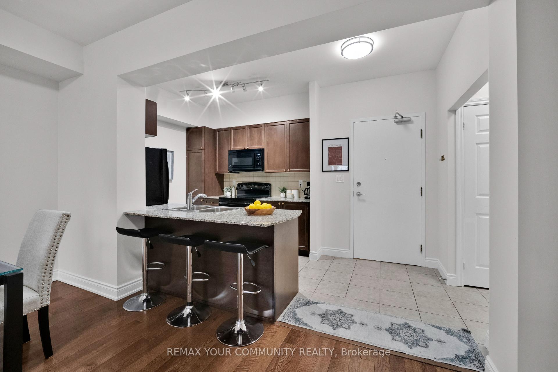 Photo 13 of Unit 224, 10211 Keele Street, Vaughan, Maple — HOMEH